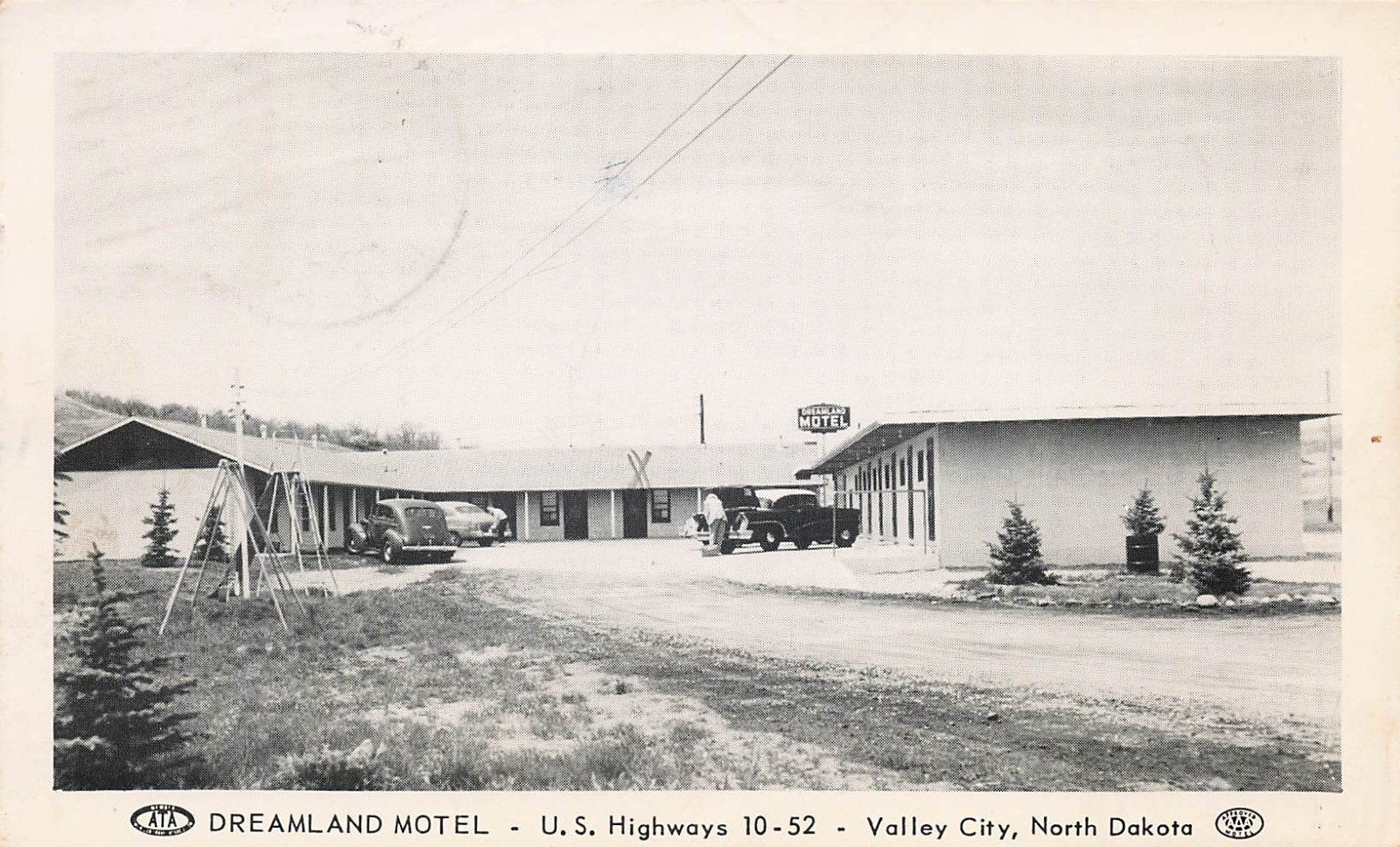 Valley City ND Dreamland Motel US Hwy 10 - 52 Cars 1950s Roadside PC 100726