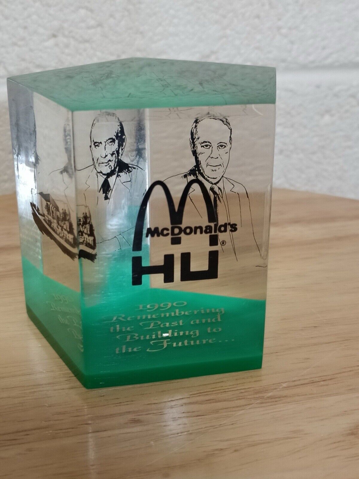 MCDONALDS COLLECTIBLE GLASS SCULPTURE - ETCHED CAMEO ART PIECE CEO GIFT
