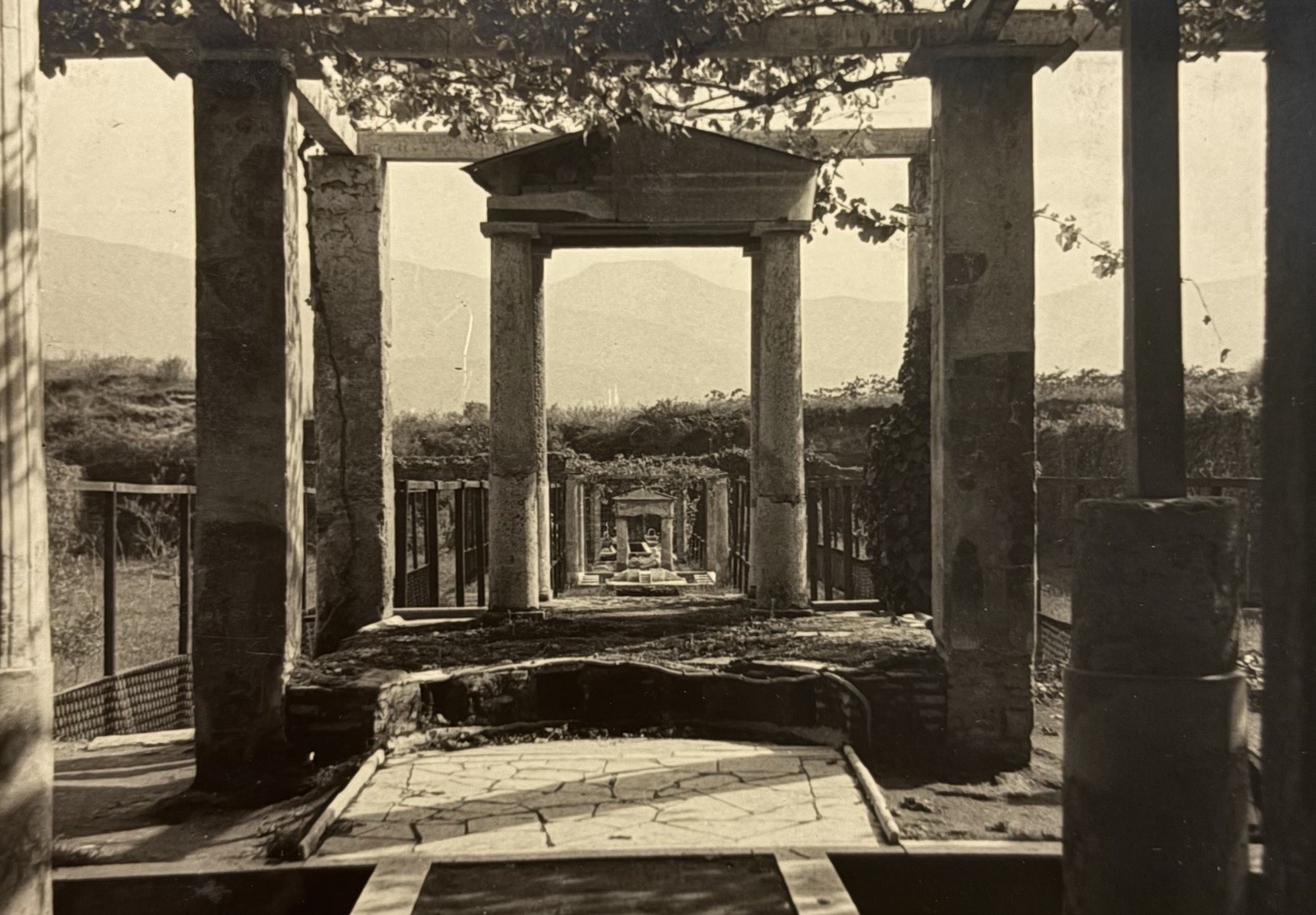 Italy, Pompeii, Naples, Cusa di Loreio Tiburtino, Brunner, Original Print, 1920 Italy, Pompeii, Naples, Cusa di Loreio Tiburtino, Brunner, Original Print, 1920