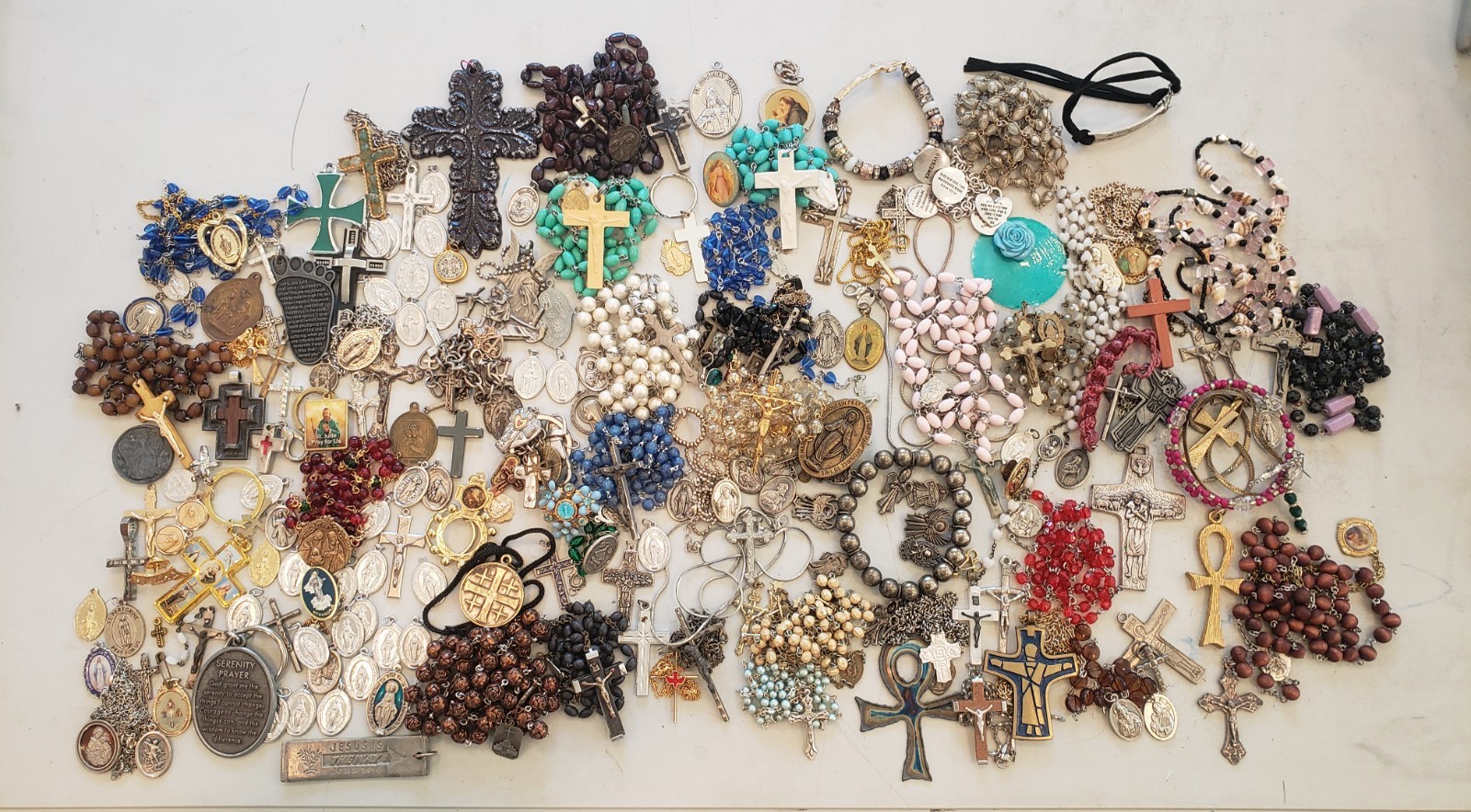 HUGE LOT 3.5 LBS OF 20+ ROSARIES 50+ CROSSES 50+ PENDANTS CATHOLIC PRAYER BEADS HUGE LOT 3.5 LBS OF 20+ ROSARIES 50+ CROSSES 50+ PENDANTS CATHOLIC PRAYER BEADS