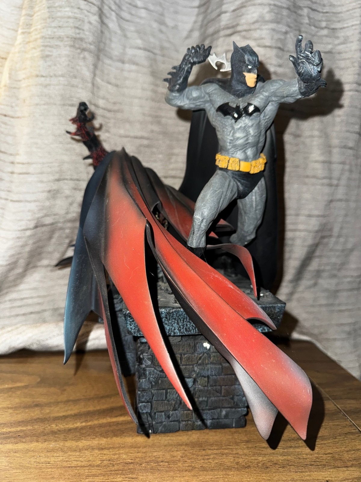 Batman & Spawn DC Direct McFarlane Toys #111/1300 Statue Needs repair [COPY]