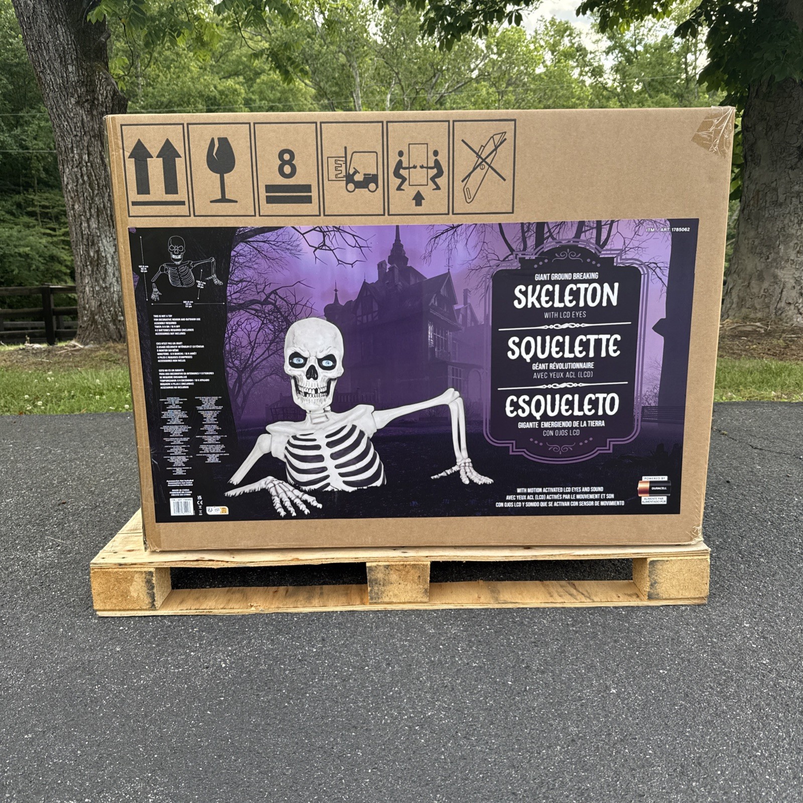 Costco Giant Ground Breaking Skeleton with LCD Eyes and Sound Costco Giant Ground Breaking Skeleton with LCD Eyes and Sound