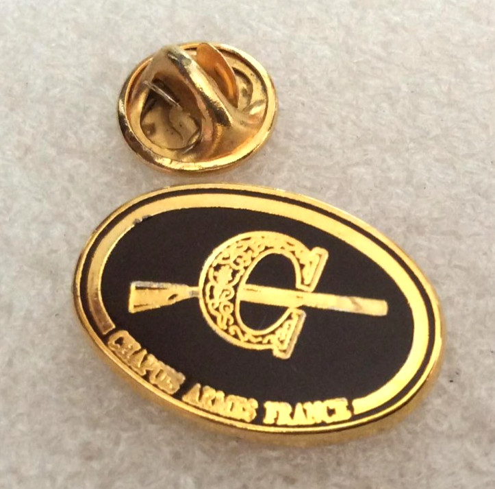 vintage Chasse Chapuis weapons France pin\'s (brown version) gold vintage Chasse Chapuis weapons France pin\'s (brown version) gold