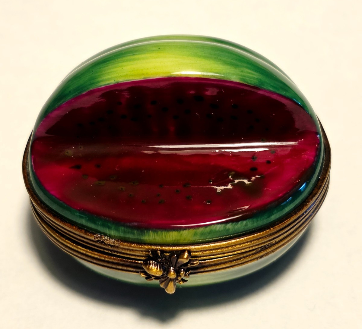 LIMOGES FRANCE BOX ~ PARRY-VIEILLE ~ WATERMELON & BEE CLASP ~ FRUIT ~ PEINT MAIN