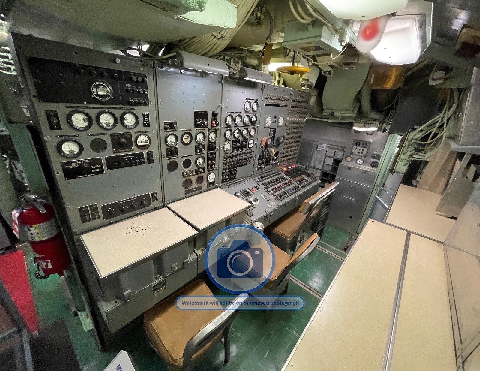 USS GROWLER SUBMARINE MISSILE LAUNCH CONTROL ROOM 8.5X11 PHOTO USS GROWLER SUBMARINE MISSILE LAUNCH CONTROL ROOM 8.5X11 PHOTO