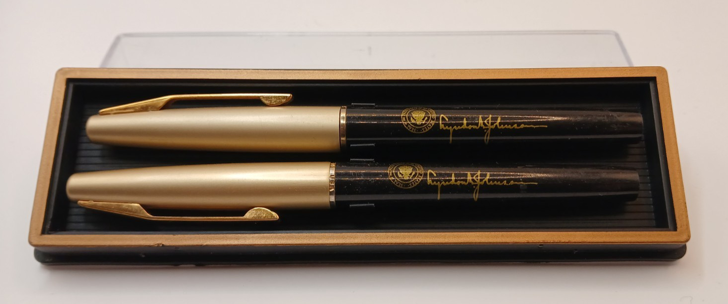 President Lyndon B. Johnson White House 1960s VIP Gift Pens (2)