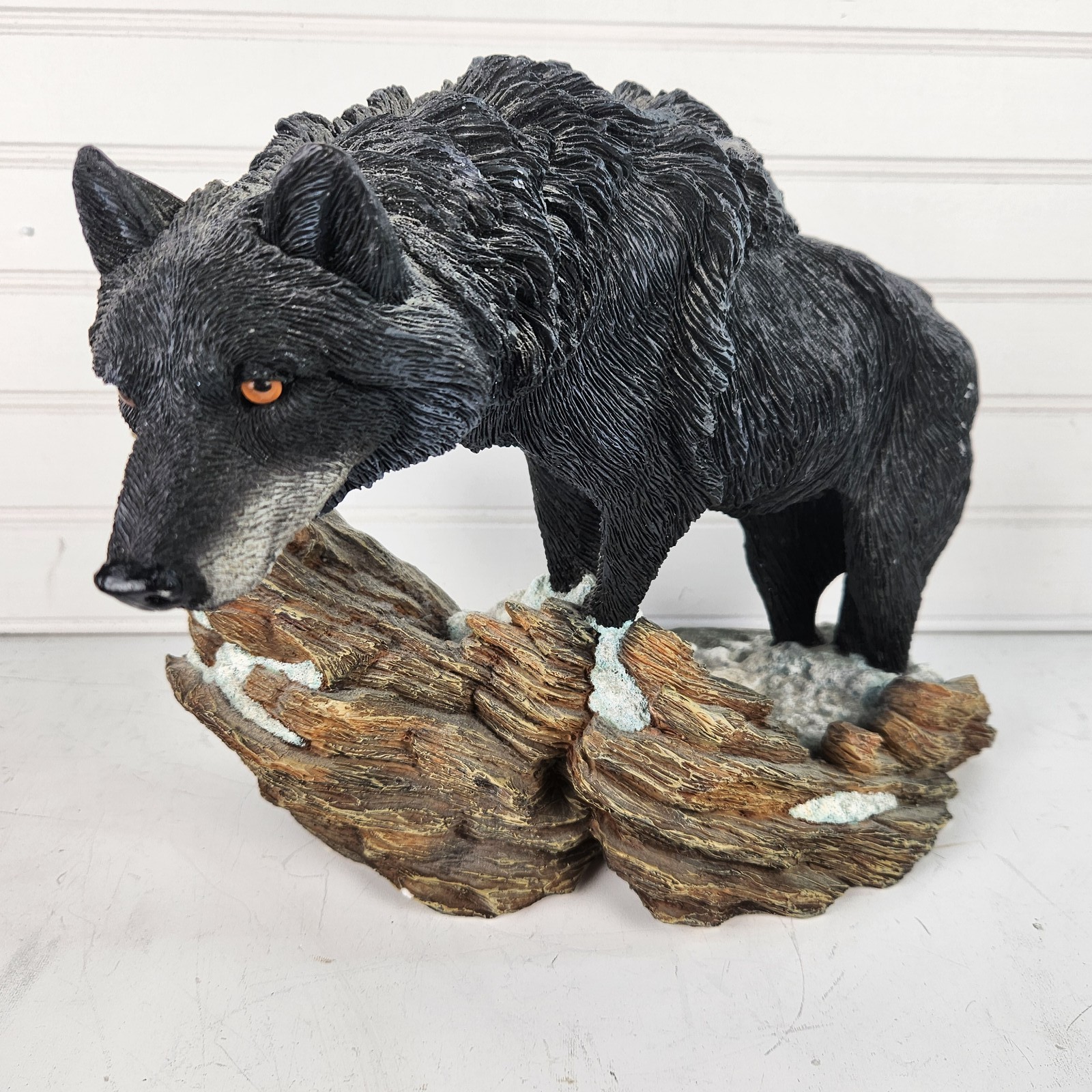Black Wolf Figurine Statue Wildlife Animal Decor Howling Hunter Collectible Black Wolf Figurine Statue Wildlife Animal Decor Howling Hunter Collectible