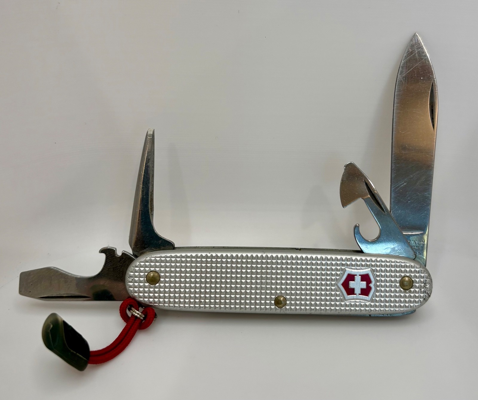 Victorinox Pioneer Alox Silver Swiss Army Knife 93mm Victorinox Pioneer Alox Silver Swiss Army Knife 93mm