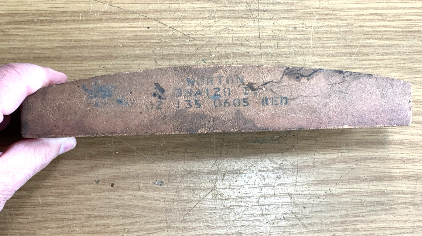 Vintage Norton Oil Sharpening RED STONE 38A120 02 135 0605 9 Vintage Norton Oil Sharpening RED STONE 38A120 02 135 0605 9