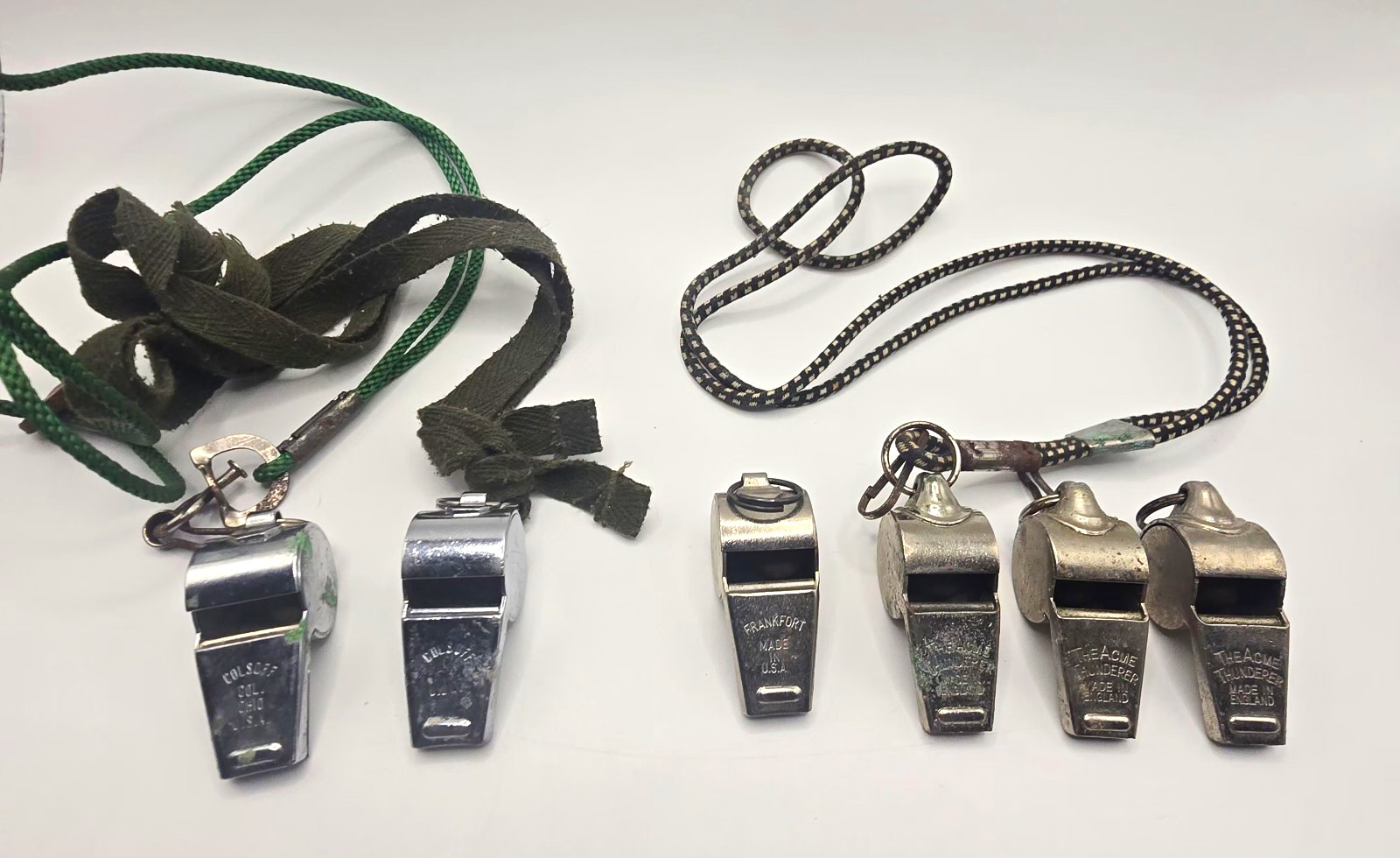 Whistles Vintage Lot of 6 : 2 Col Scout; 1 Frankfort; 3 The Acme Thunderer Whistles Vintage Lot of 6 : 2 Col Scout; 1 Frankfort; 3 The Acme Thunderer
