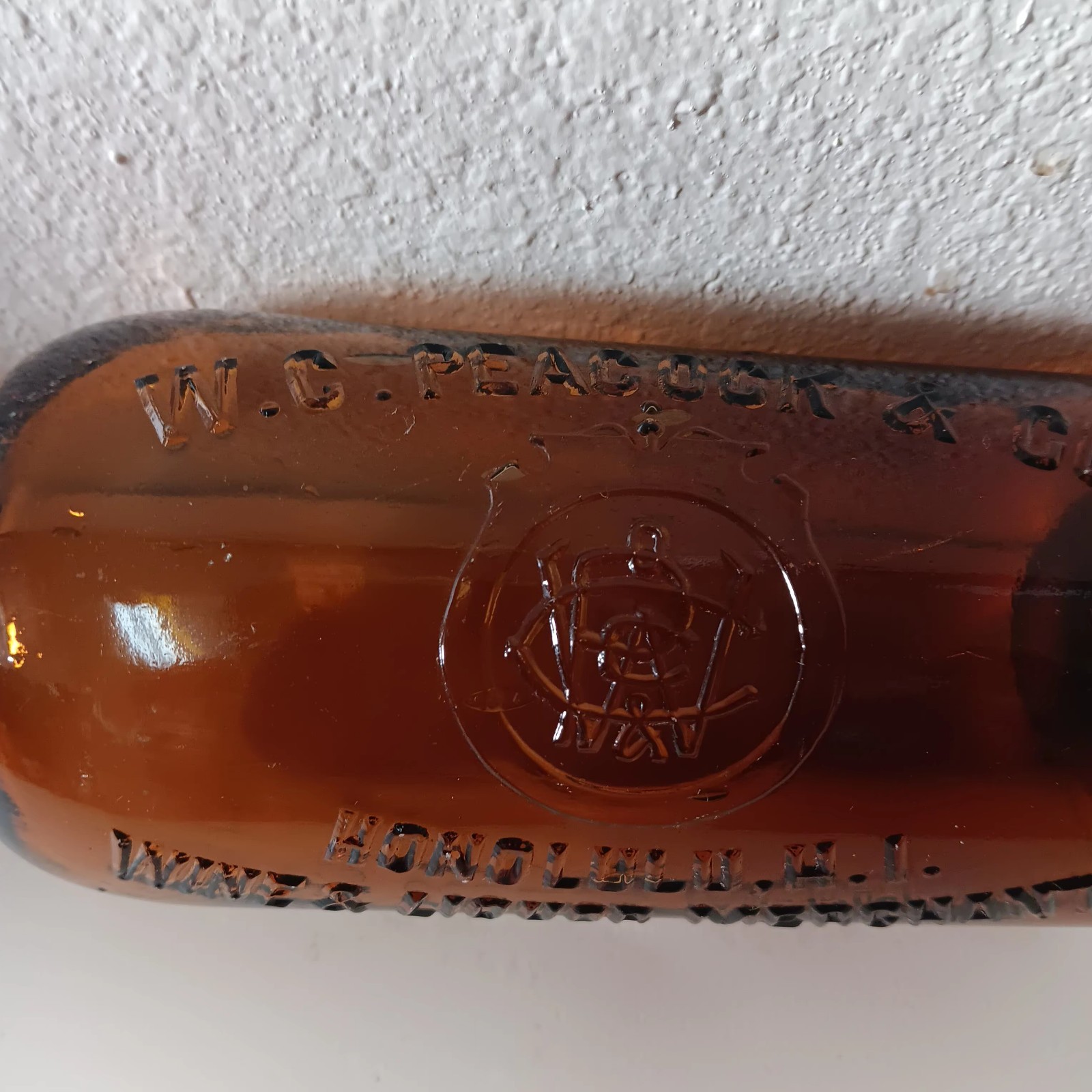 W.C.PEACOCK & CO HONOLULU H.I. BOTTLE W.C.PEACOCK & CO HONOLULU H.I. BOTTLE