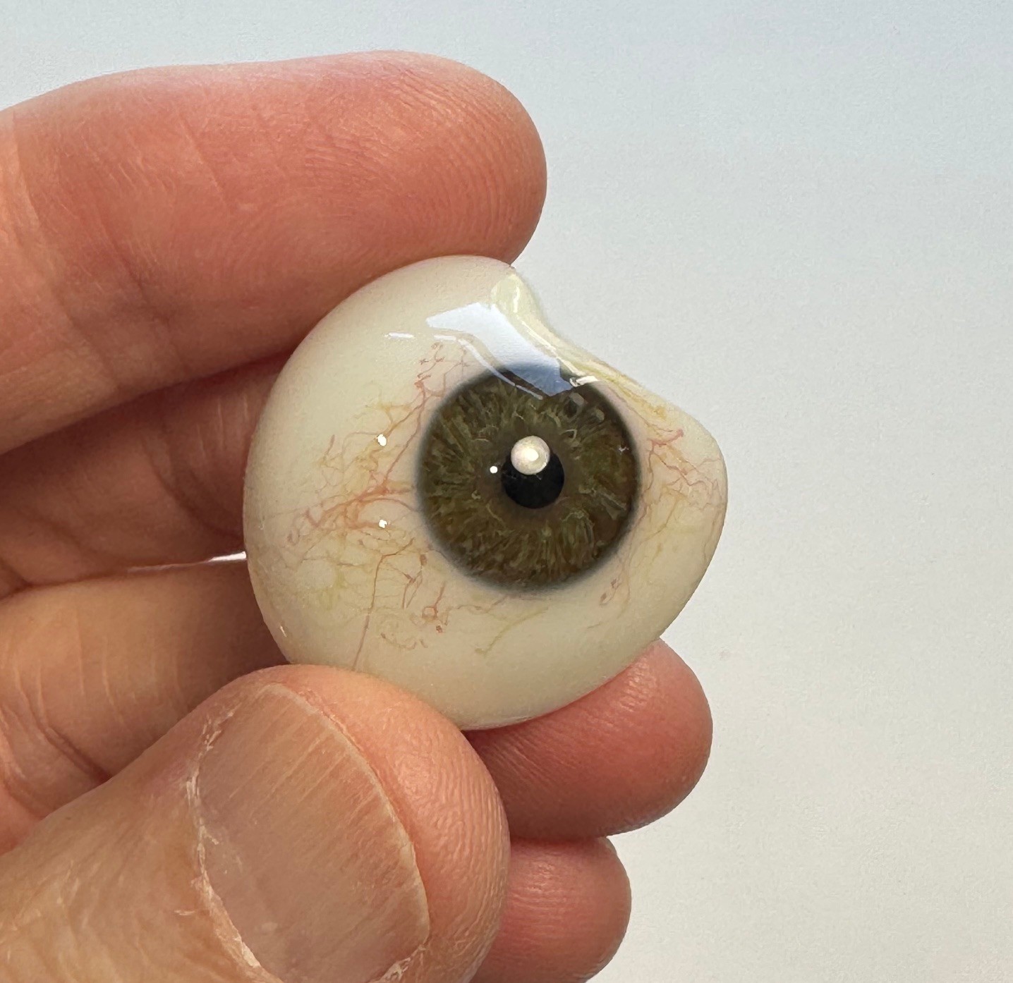 Antique German hand-blown human prosthetic glass eye. E8 Antique German hand-blown human prosthetic glass eye. E8