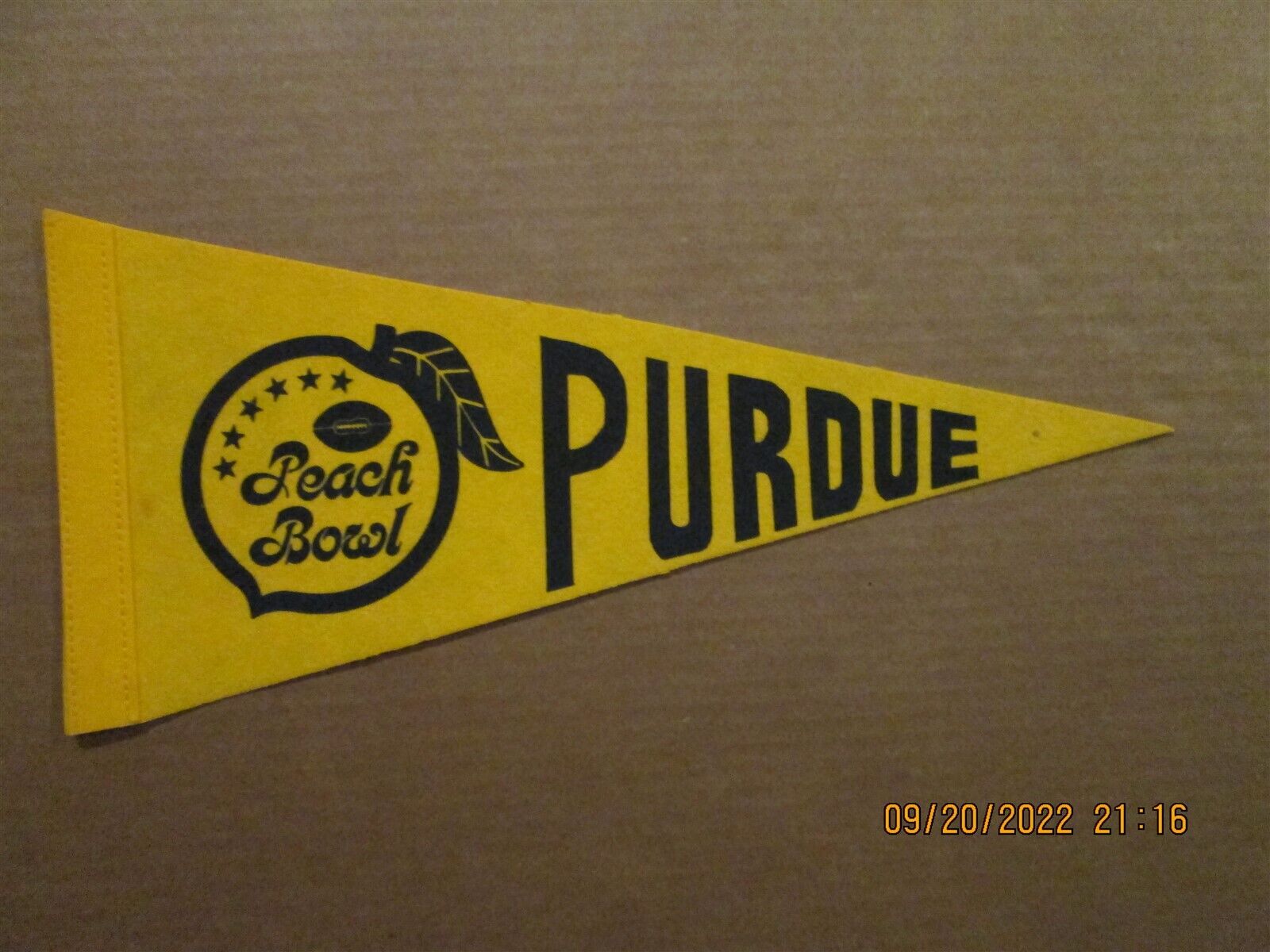 NCAA Purdue Boilermakers Vintage 1984 Peach Bowl Team Logo College Pennant