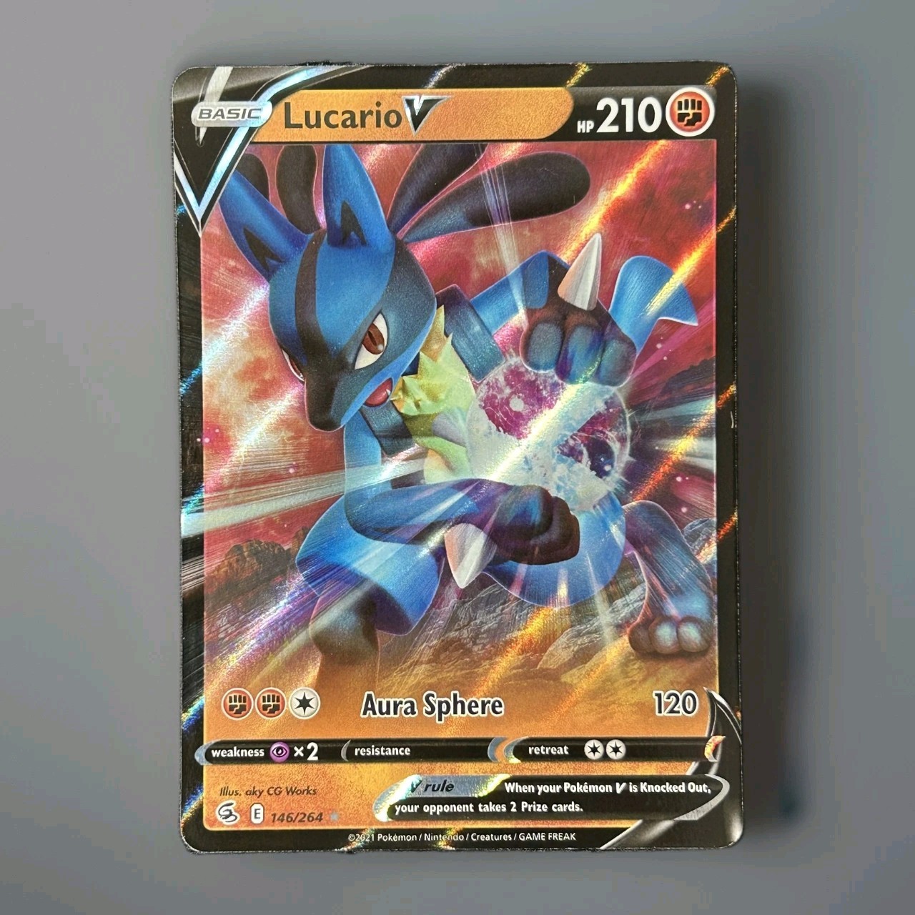 Pokemon TCG: SWSH Fusion Strike Lucario V 146/264 Holo Rare V NM