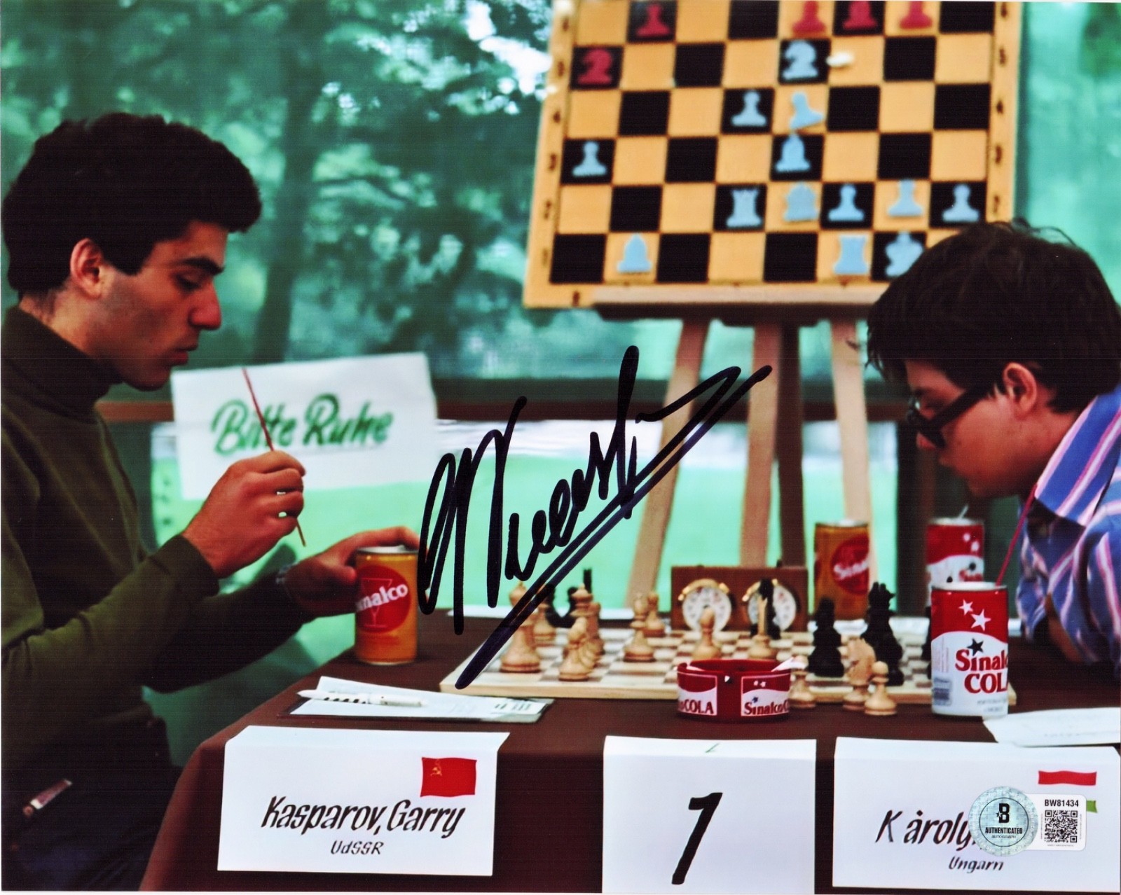 GARRY KASPAROV SIGNED AUTOGRAPHED 8x10 CHESS GRANDMASTER CHAMP J BECKETT BAS C0A