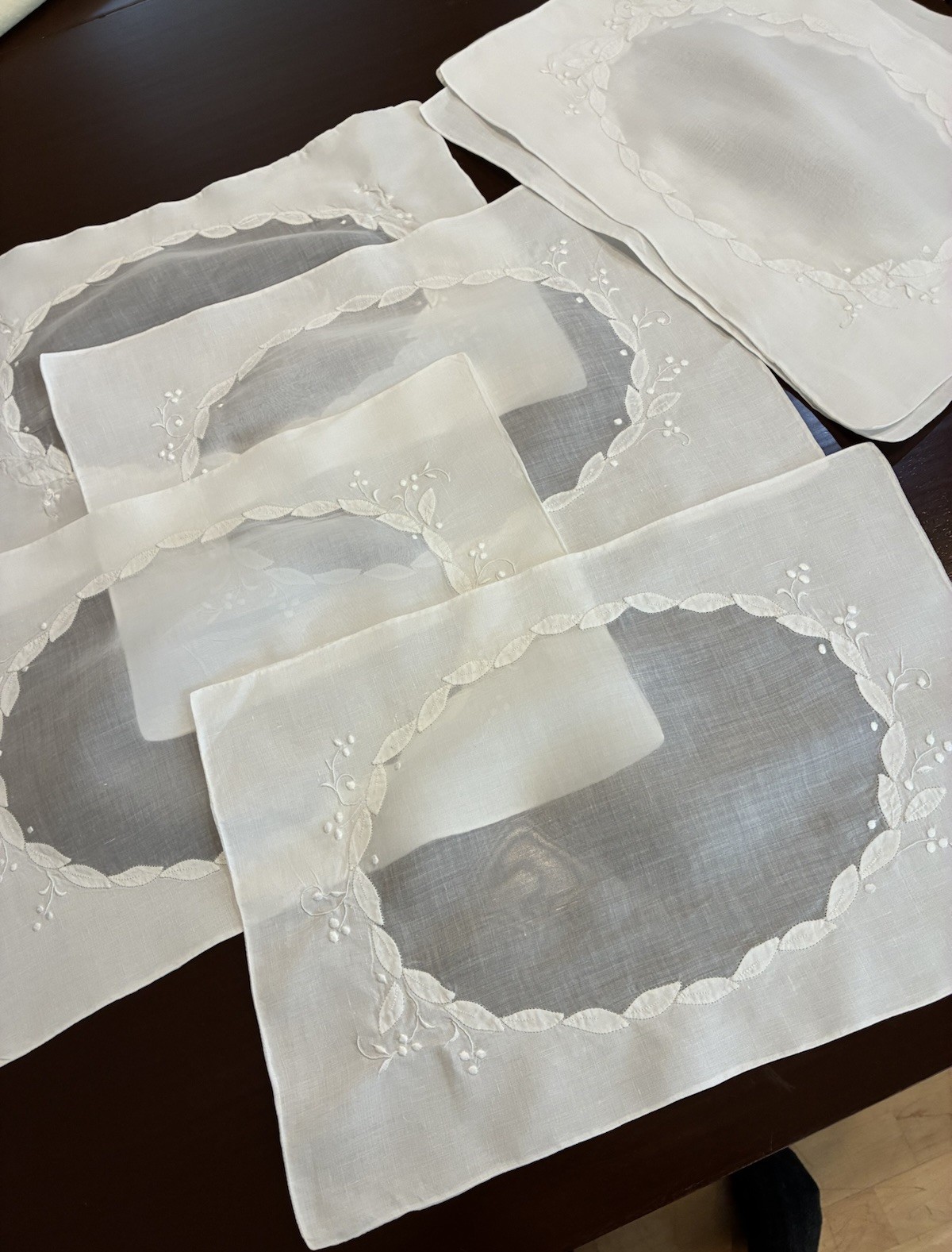 Vtg Madeira Hand Embroidered Linen Organdy Placemats Set of 8 Leaves White 18