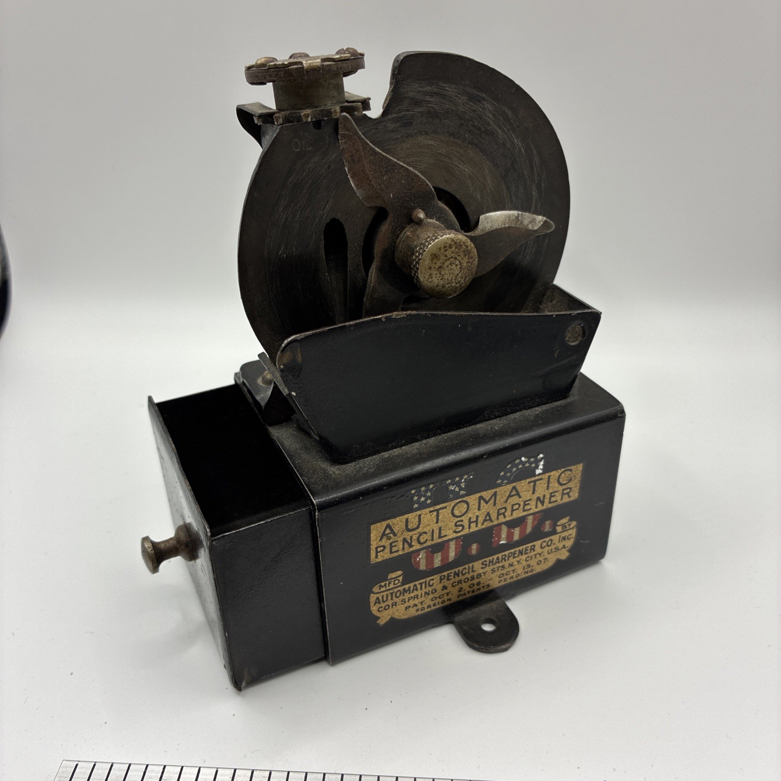 Rare Antique U.S. Automatic Pencil Sharpener APSCO NYC Label 1906 1907 Rare Antique U.S. Automatic Pencil Sharpener APSCO NYC Label 1906 1907