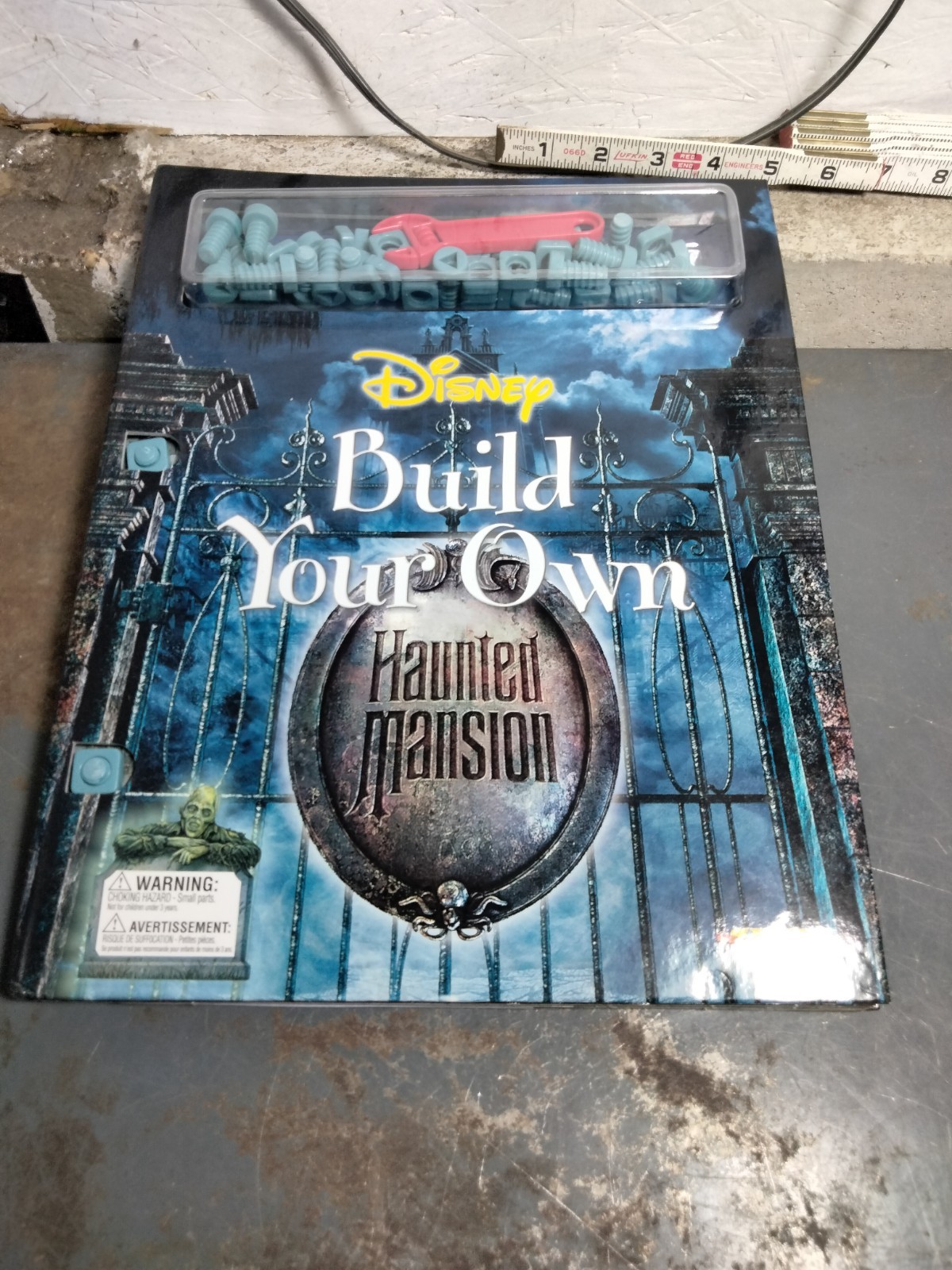 Disney Build Your Own HAUNTED MANSION Playset - 2003 Disney Build Your Own HAUNTED MANSION Playset - 2003