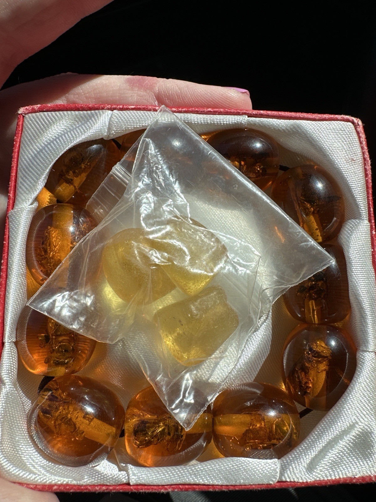 Vintage Amber Style Bee Insect Bracelet Large Beads + Bonus Pieces Unique 