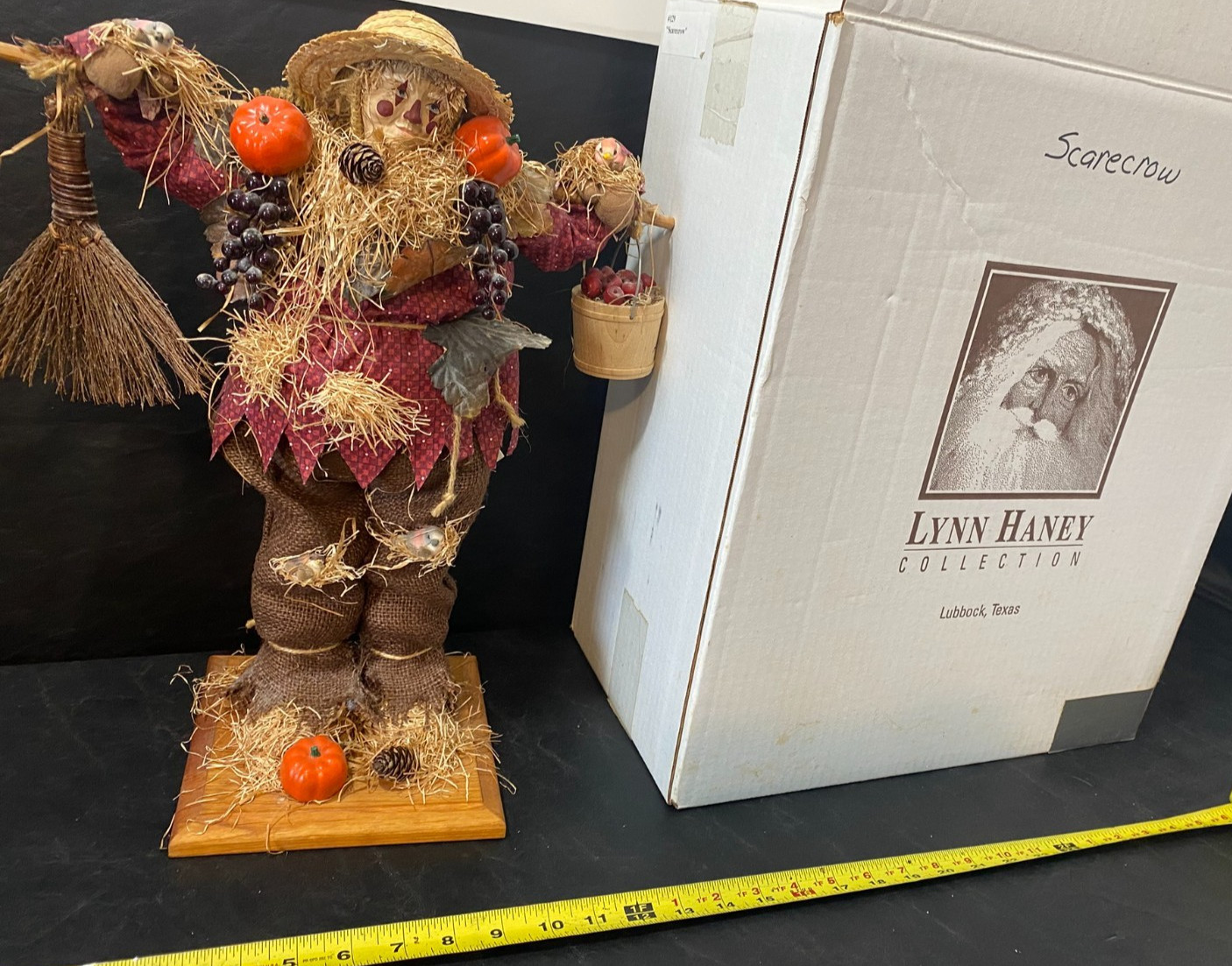 vintage Lynn Haney 1993 Scarecrow #129 Figure statue 18 vintage Lynn Haney 1993 Scarecrow #129 Figure statue 18