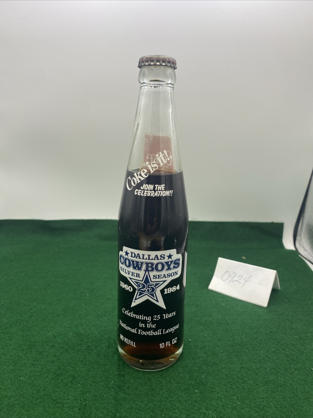 VTG Coca Cola Coke Dallas Cowboys 1960/1984 Silver Season 10oz Unopened Bottle VTG Coca Cola Coke Dallas Cowboys 1960/1984 Silver Season 10oz Unopened Bottle