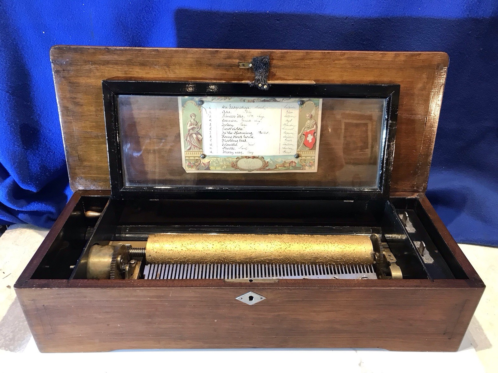 1885 Large Vintage Antique Key Wind swiss cylinder music box ,12 Airs Song