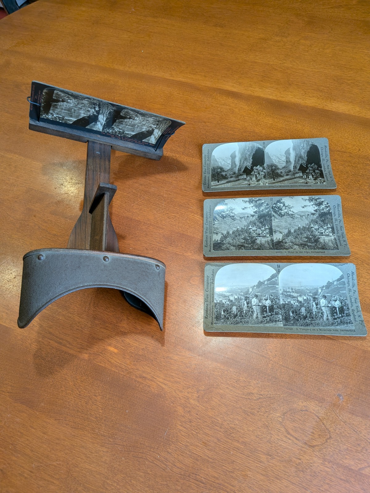 Antique 1920s Keystone View Co Stereoscope Handheld Viewer with 4 Vintage Cards Antique 1920s Keystone View Co Stereoscope Handheld Viewer with 4 Vintage Cards