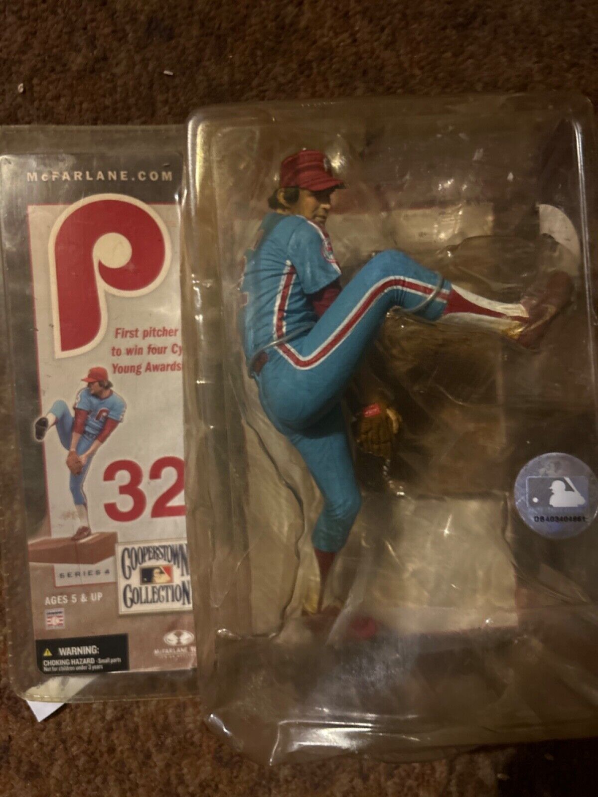 Steve Carlton collectible doll. Cooperstown Collection series 4 