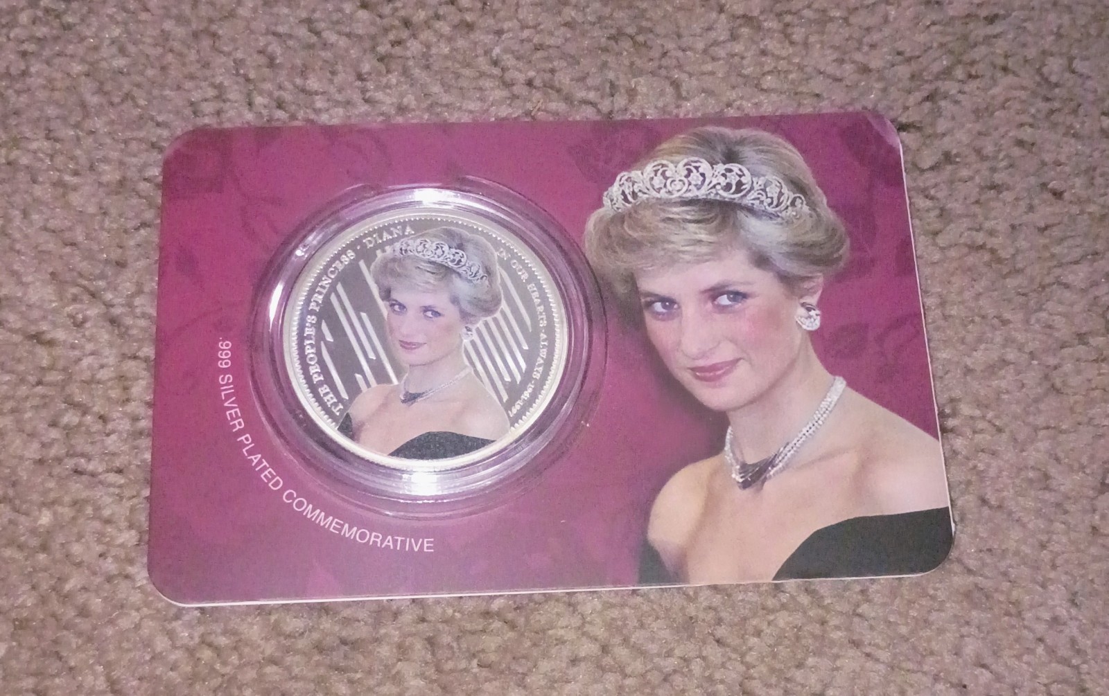 Silver Plated Commemorative Medallion Featuring Diana Princess Of Wales... Silver Plated Commemorative Medallion Featuring Diana Princess Of Wales...