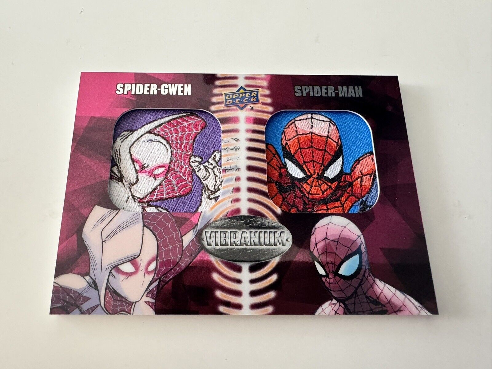 2015 UD Marvel Vibranium Double Patches Spider-Gwen Ultimate Spider-Man Card