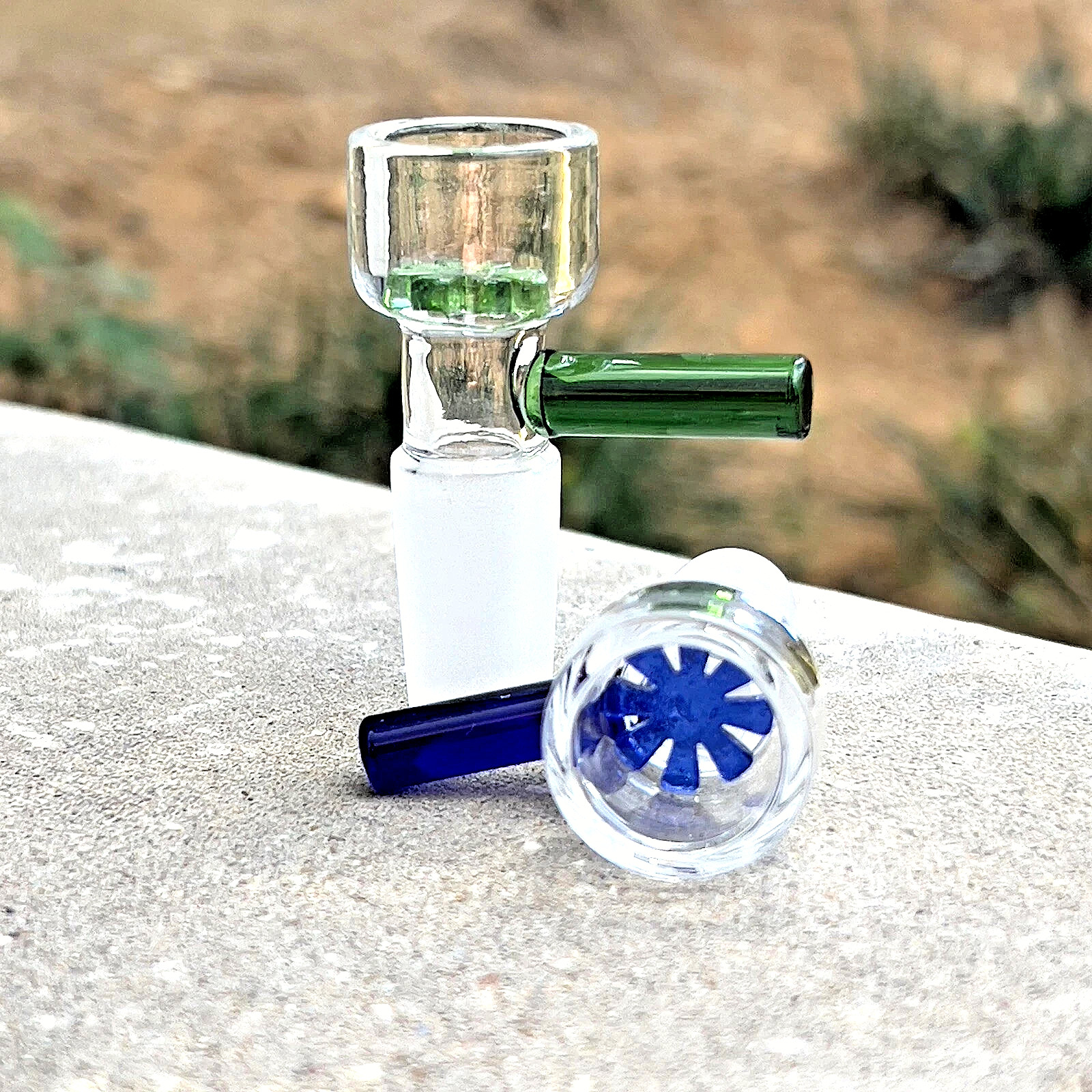 Snowflake Glass Bowl w/ Built in Glass Screen / Waterpipe Bowl 14mm Male / x2pcs Snowflake Glass Bowl w/ Built in Glass Screen / Waterpipe Bowl 14mm Male / x2pcs