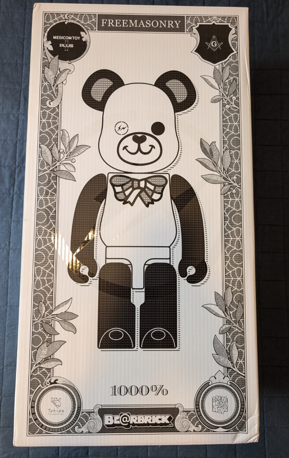 Bearbrick 1000% FRAGMENT X FREEMASONRY WHITE MEDICOM TOY 2017 Be@rbrick RARE Bearbrick 1000% FRAGMENT X FREEMASONRY WHITE MEDICOM TOY 2017 Be@rbrick RARE