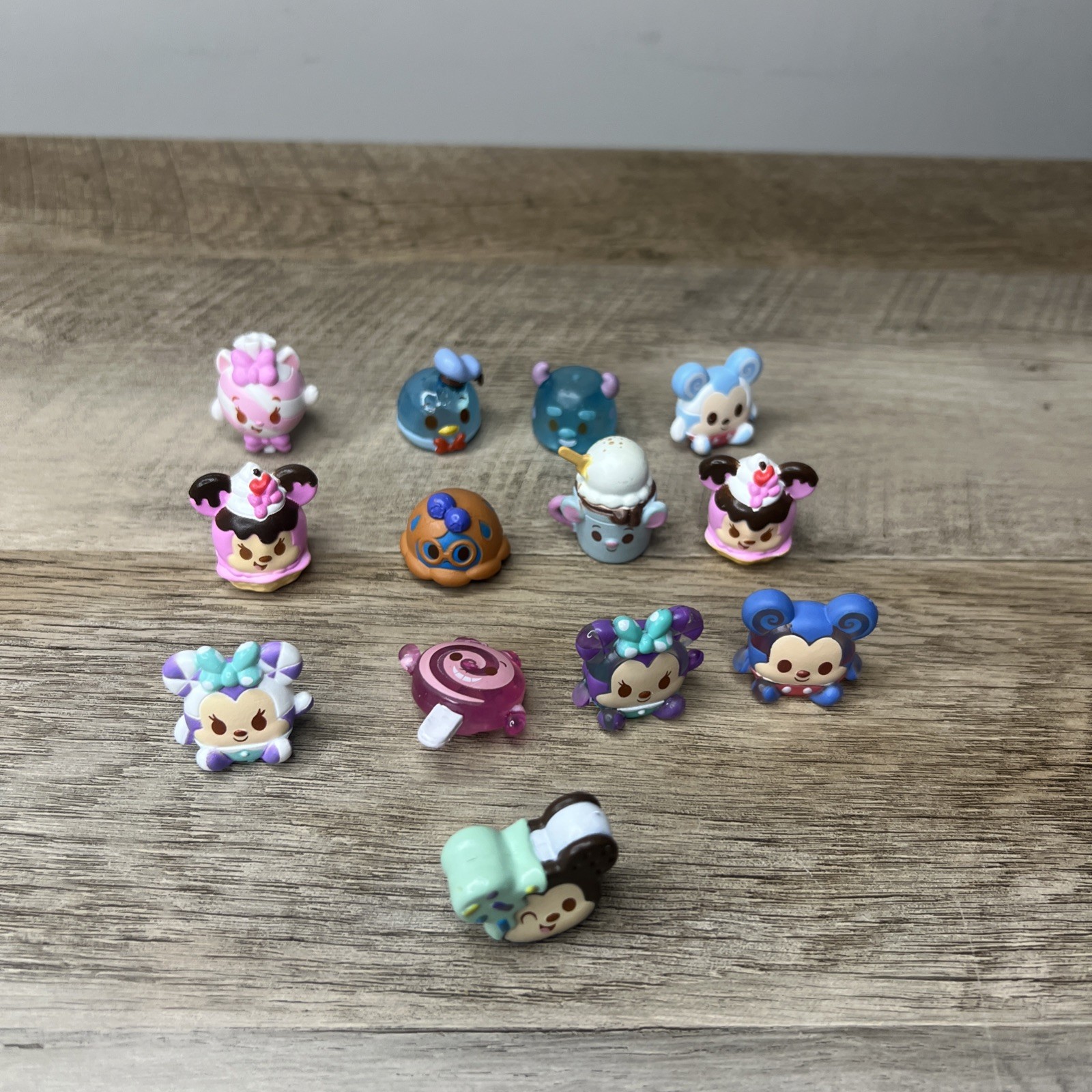 Disney Munchlings Mini Munch Figures  Lot Of 15 Mini Figures Cute