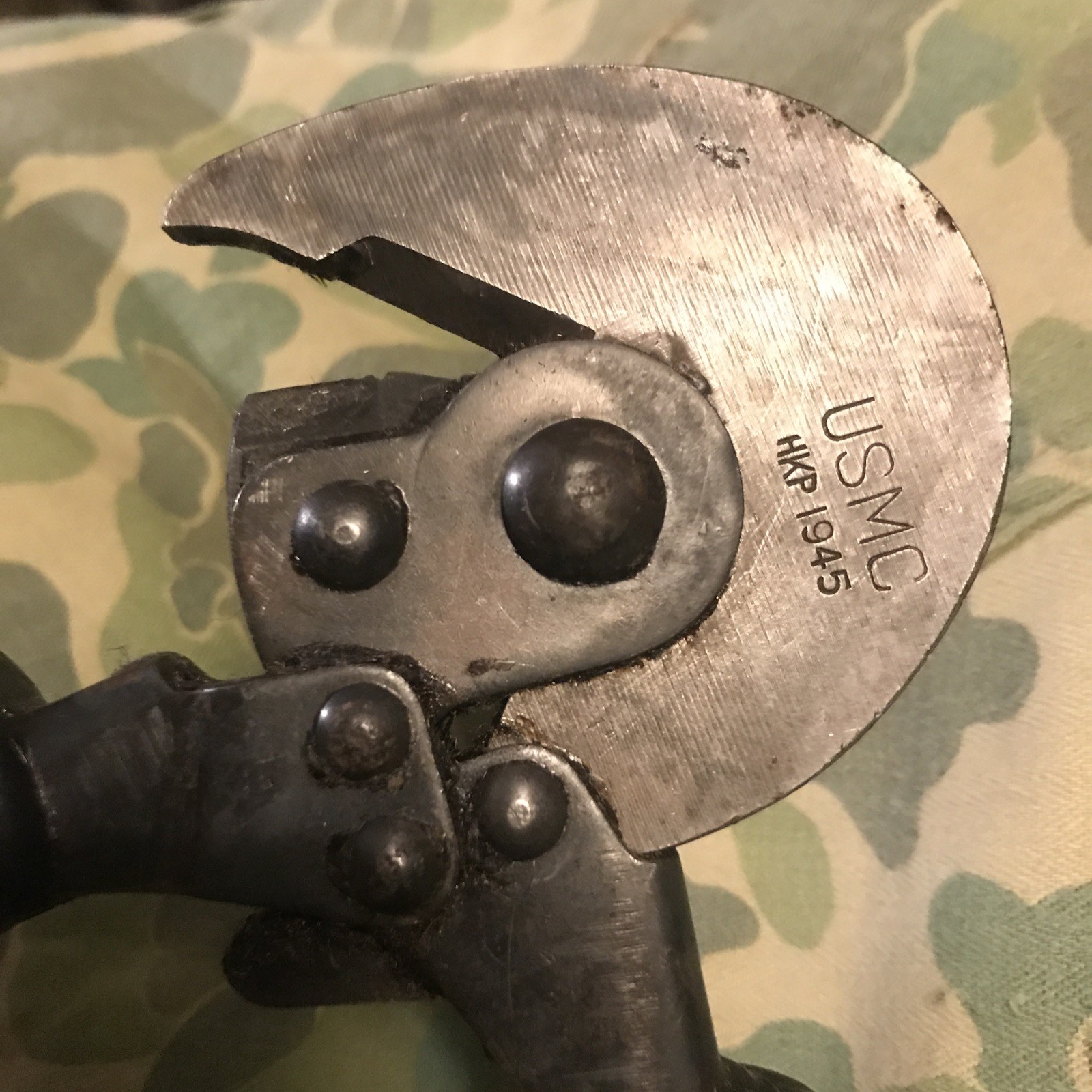 RARE USMC WW2  barbed Wire Cutters MARINE CORPS Large Head HKP 1945