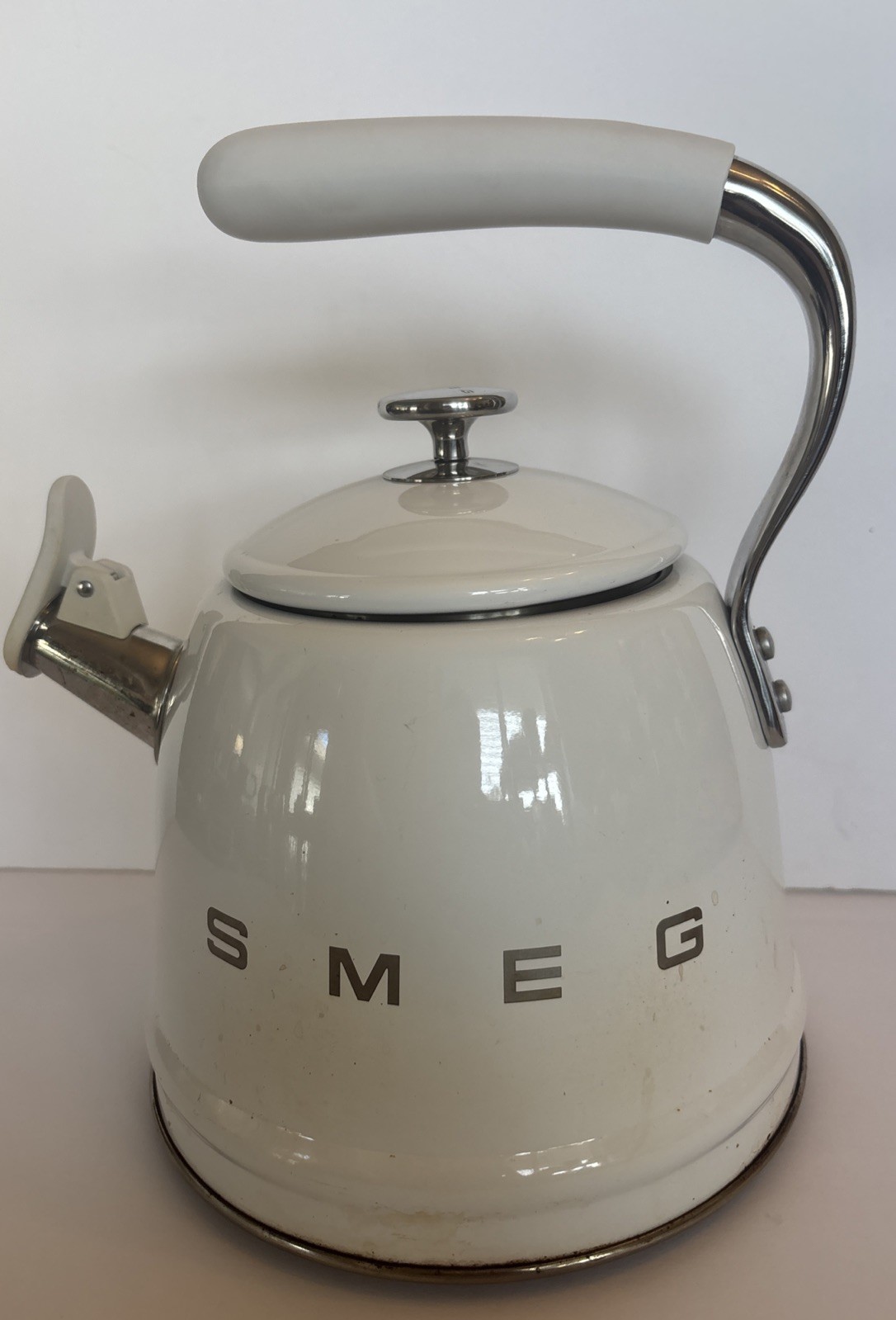 SMEG Stainless Steel Stovetop White Kettle Retro Working, See Pictures,