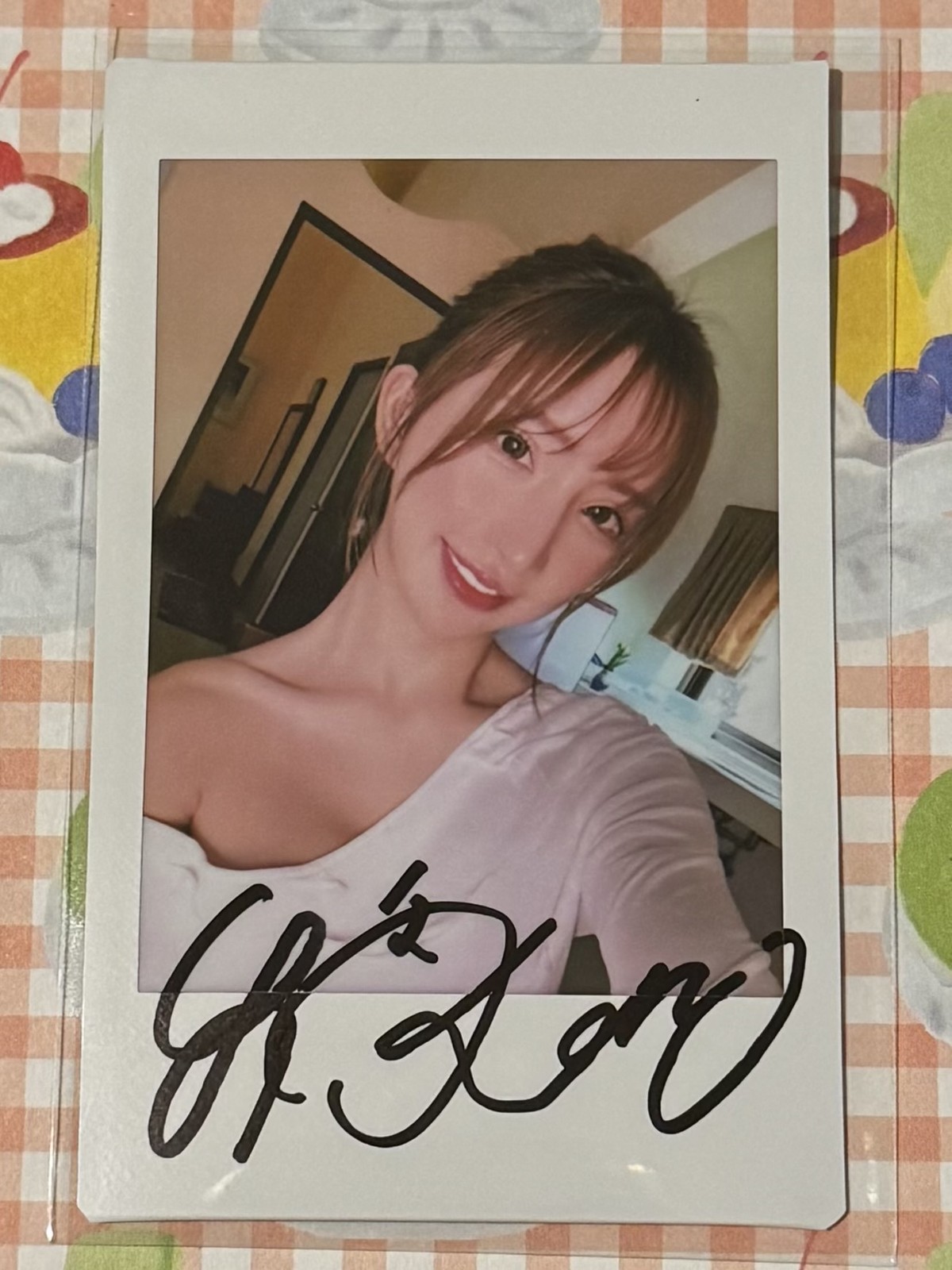 Karen Yuzuriha Autograph Cheki Photo Limited Japan