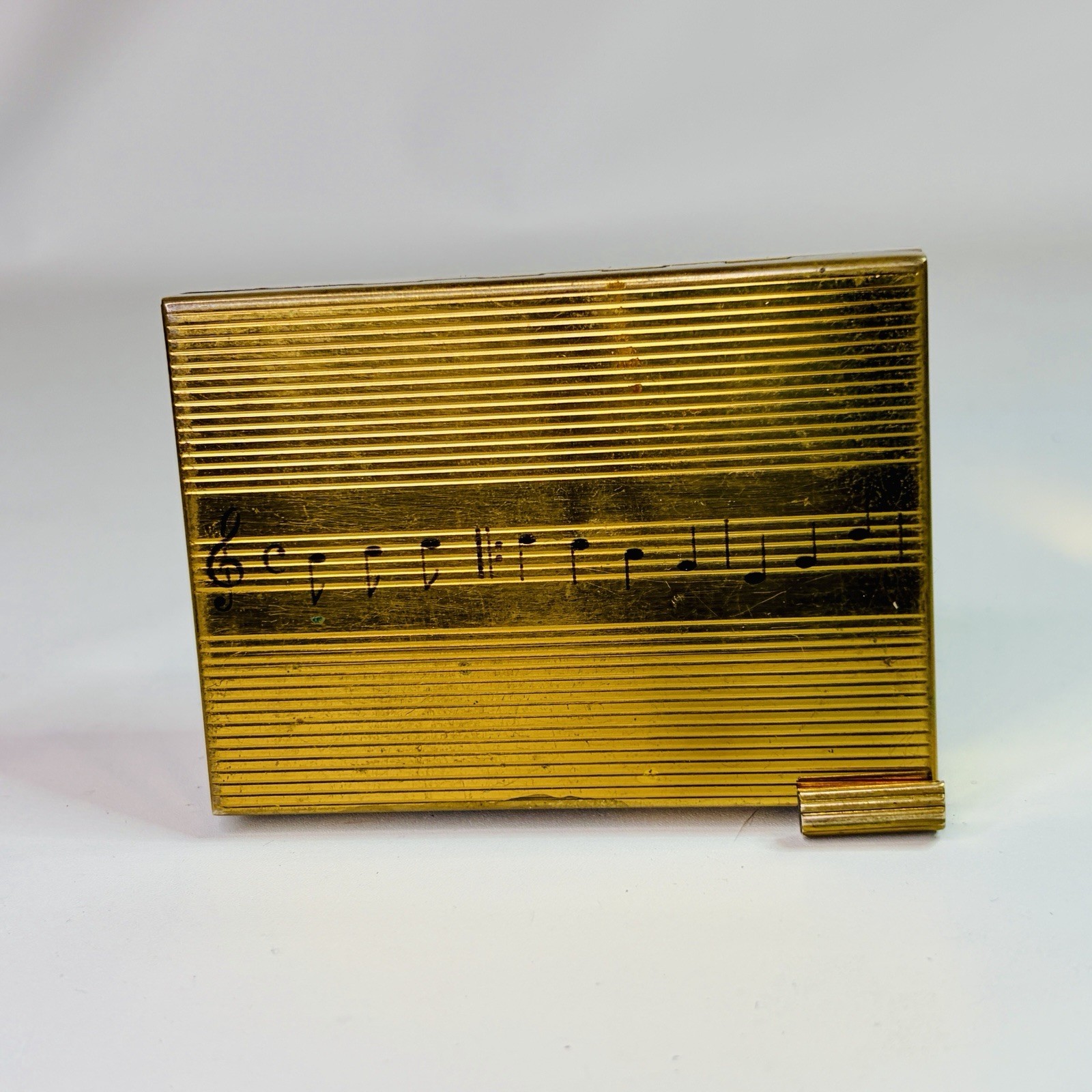 Vintage 1950s Volupte Lip Lock Lipstick Musical Powder Make Up Compact Vintage 1950s Volupte Lip Lock Lipstick Musical Powder Make Up Compact