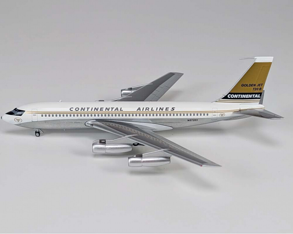 Aeroclassics Continental Airlines Boeing 720-024 N57203 Diecast 1/200 Model Aeroclassics Continental Airlines Boeing 720-024 N57203 Diecast 1/200 Model