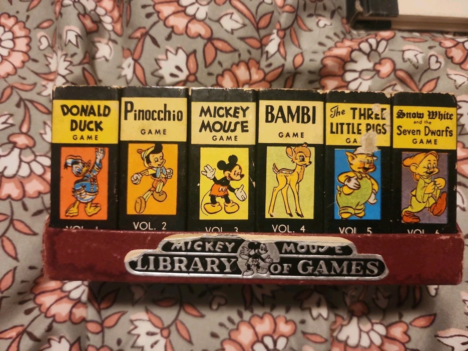 Vintage 1946 Disney Mickey Mouse Library of Card Games 7 Dwarfs, 3 Pigs, Bambi Vintage 1946 Disney Mickey Mouse Library of Card Games 7 Dwarfs, 3 Pigs, Bambi