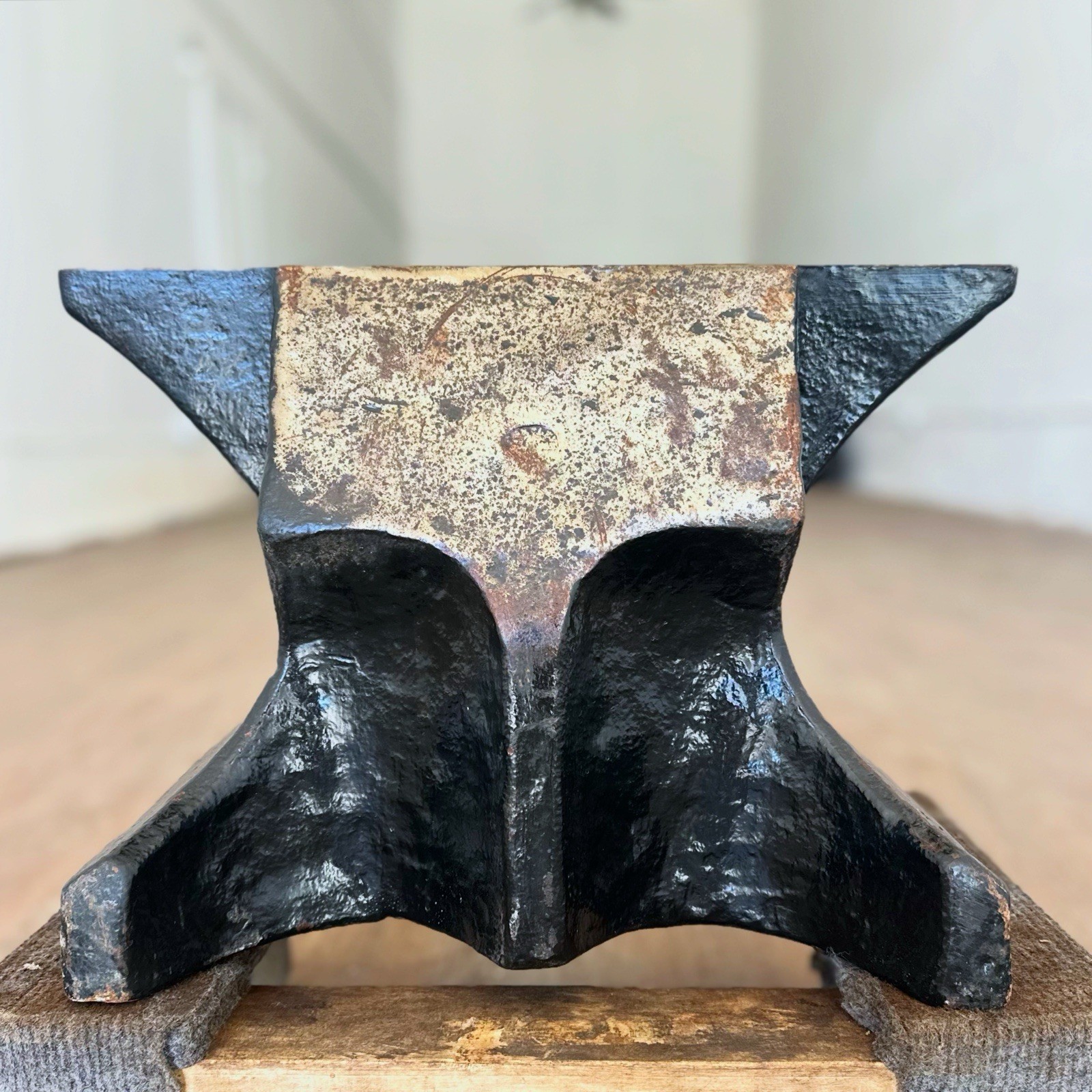 220 Lb Vintage German Hornless Anvil by Nit Noloten, Forged, Free Biz Shipping