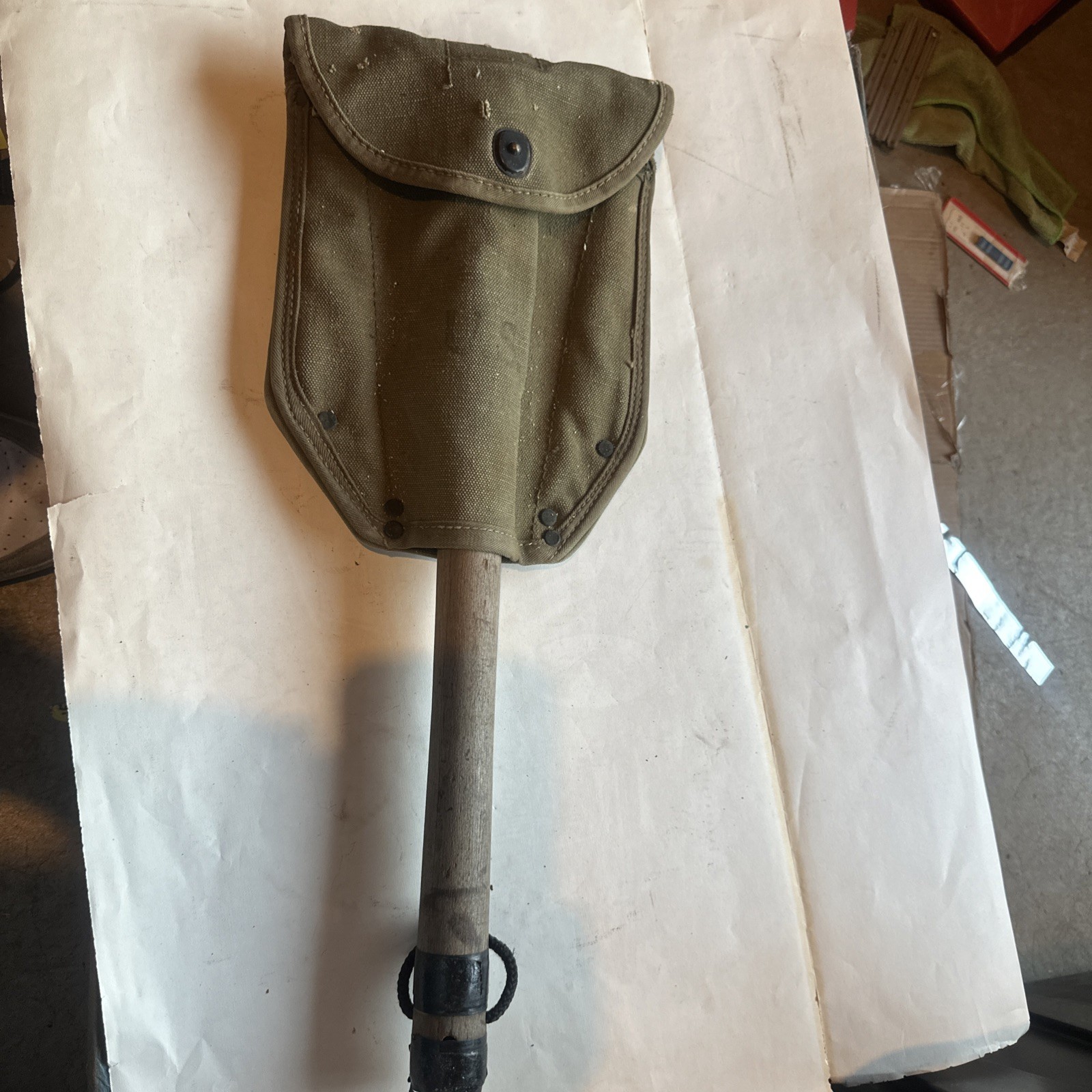 WWII US M1943 Folding Entrenching Tool Shovel WOOD 1945 w Canvas Cover