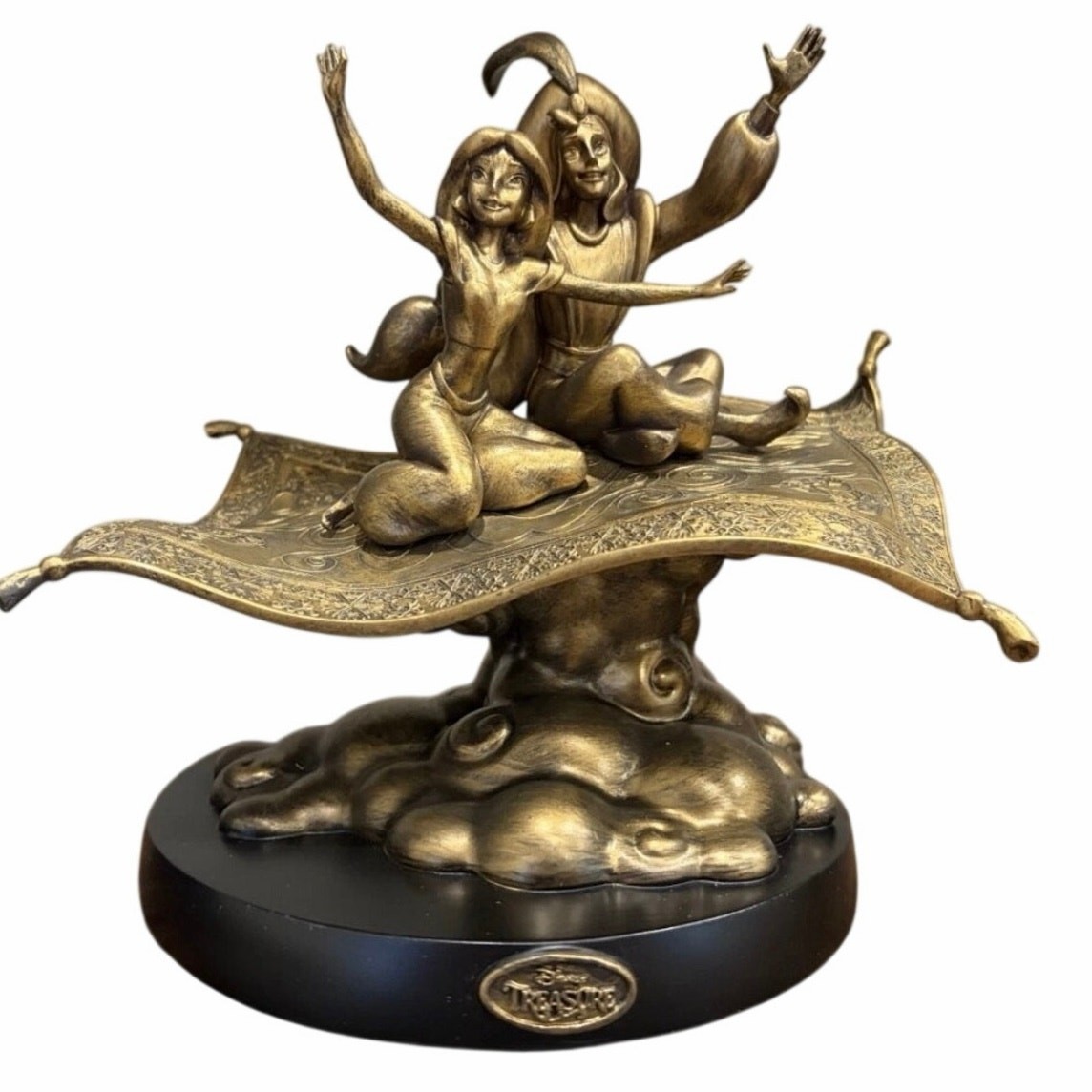 Disney Cruise Line DCL Treasure Aladdin & Jasmine Grand Hall Atrium Statue NIB Disney Cruise Line DCL Treasure Aladdin & Jasmine Grand Hall Atrium Statue NIB