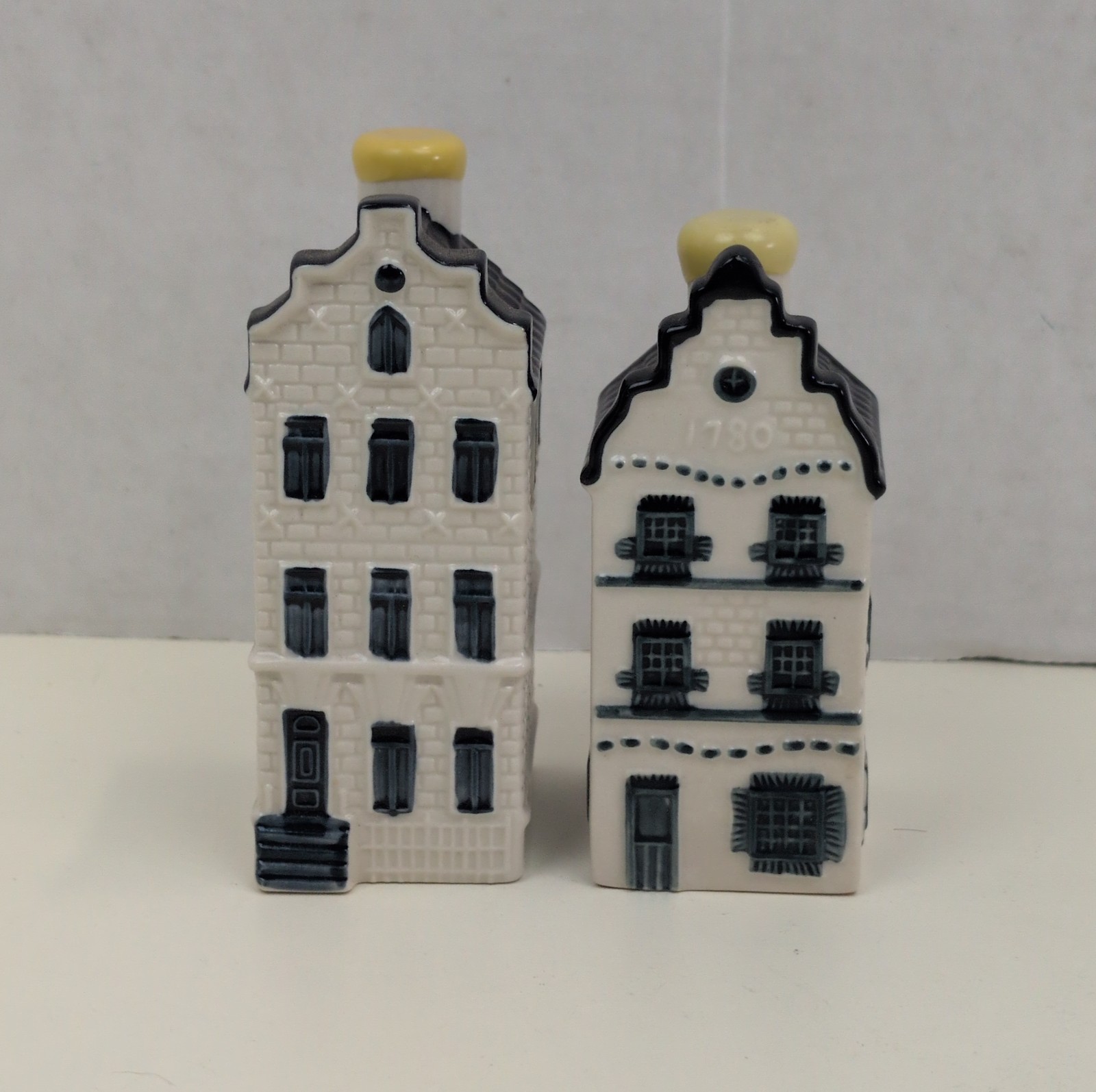 KLM Bols Blue Delft House No 45 Ceramic Miniature Bottle Holland Collectible