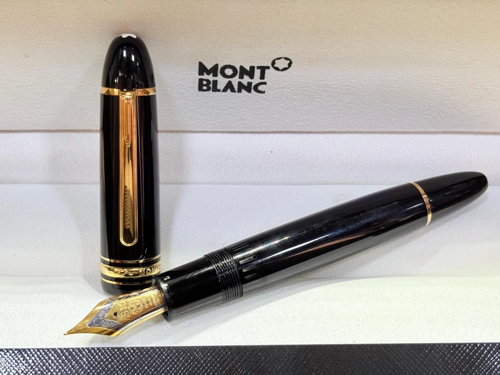 Vintage Montblanc Meisterstuck 149 Black Golden Finish Fountain Pen Jumbo Size