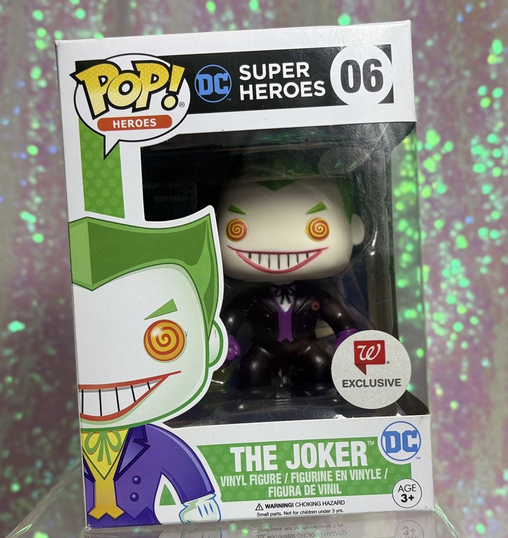 Funko POP DC Super Heroes Vinyl Figure - THE JOKER (Black Suit) #06 *Walgreen's Funko POP DC Super Heroes Vinyl Figure - THE JOKER (Black Suit) #06 *Walgreen's