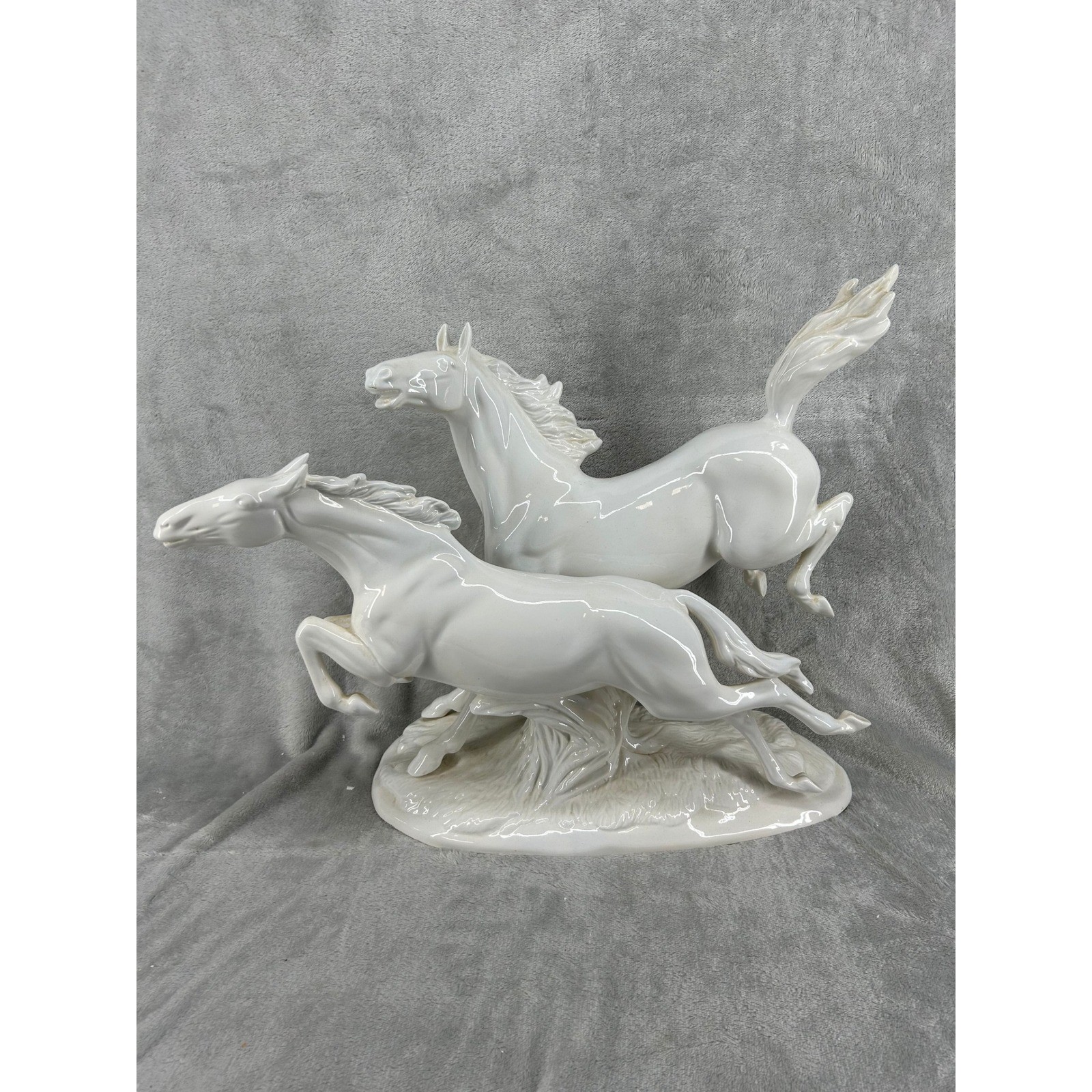 Vintage Cuernavaca Horses White Porcelain Running Figures 20