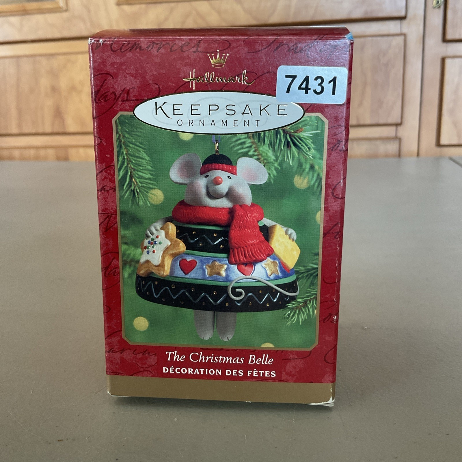 Hallmark 2000 Keepsake Ornament The Christmas Belle Mouse Hallmark 2000 Keepsake Ornament The Christmas Belle Mouse
