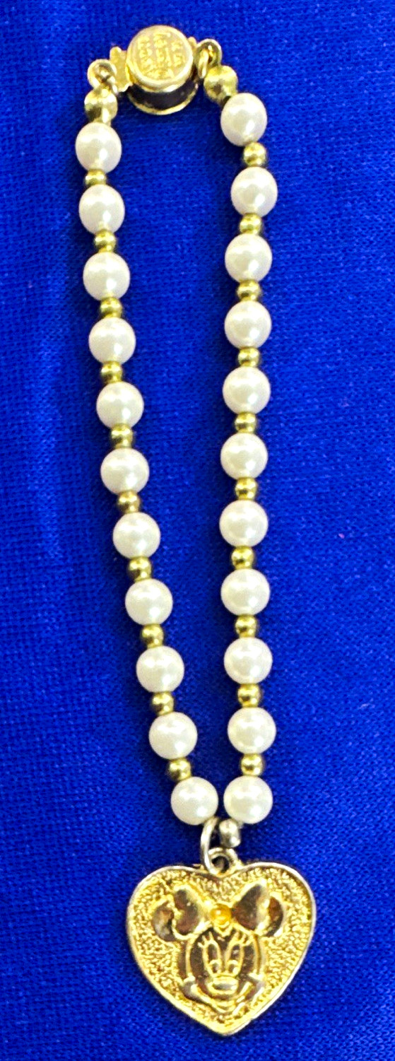 Avon Disney Mickey Mouse Faux Pearl Bracelet w/ Heart Pendant