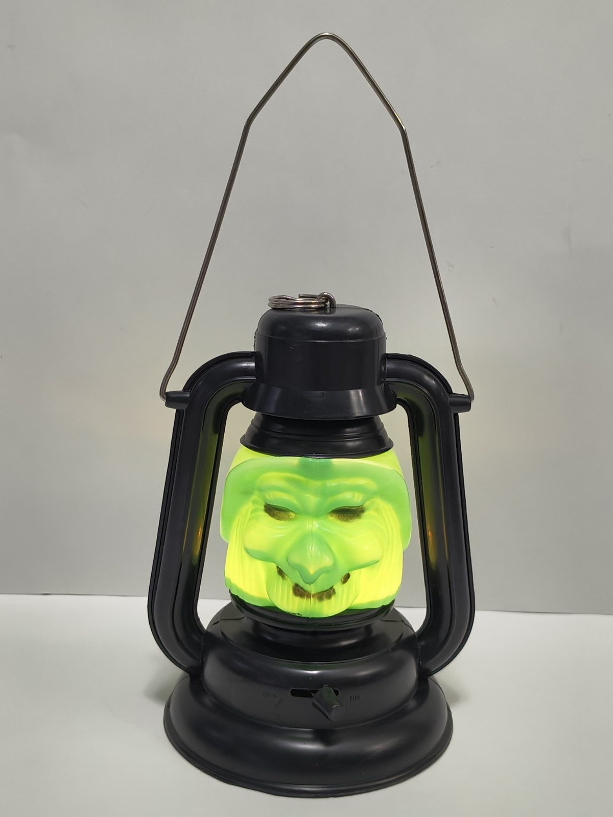 Vtg Halloween Green Witch Lantern Light Up Working, Missing Battery Cover 