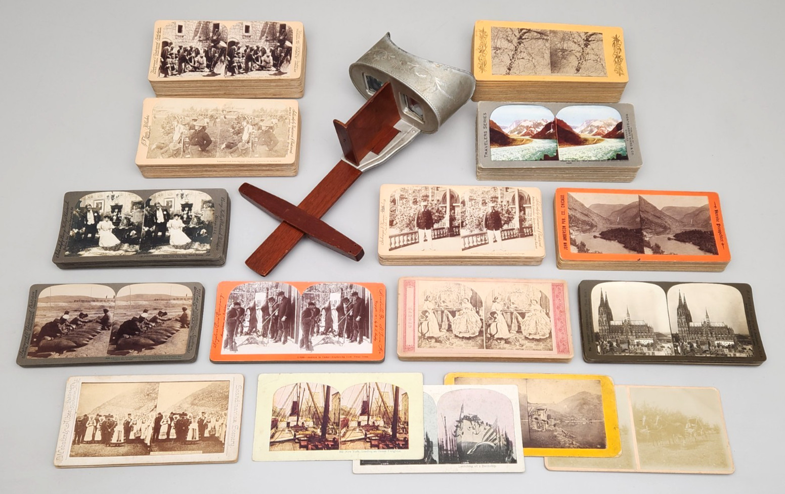 Antique Underwood Mfg Sun Sculpture Stereoscope Viewer w/ 215 Photo Cards, READ